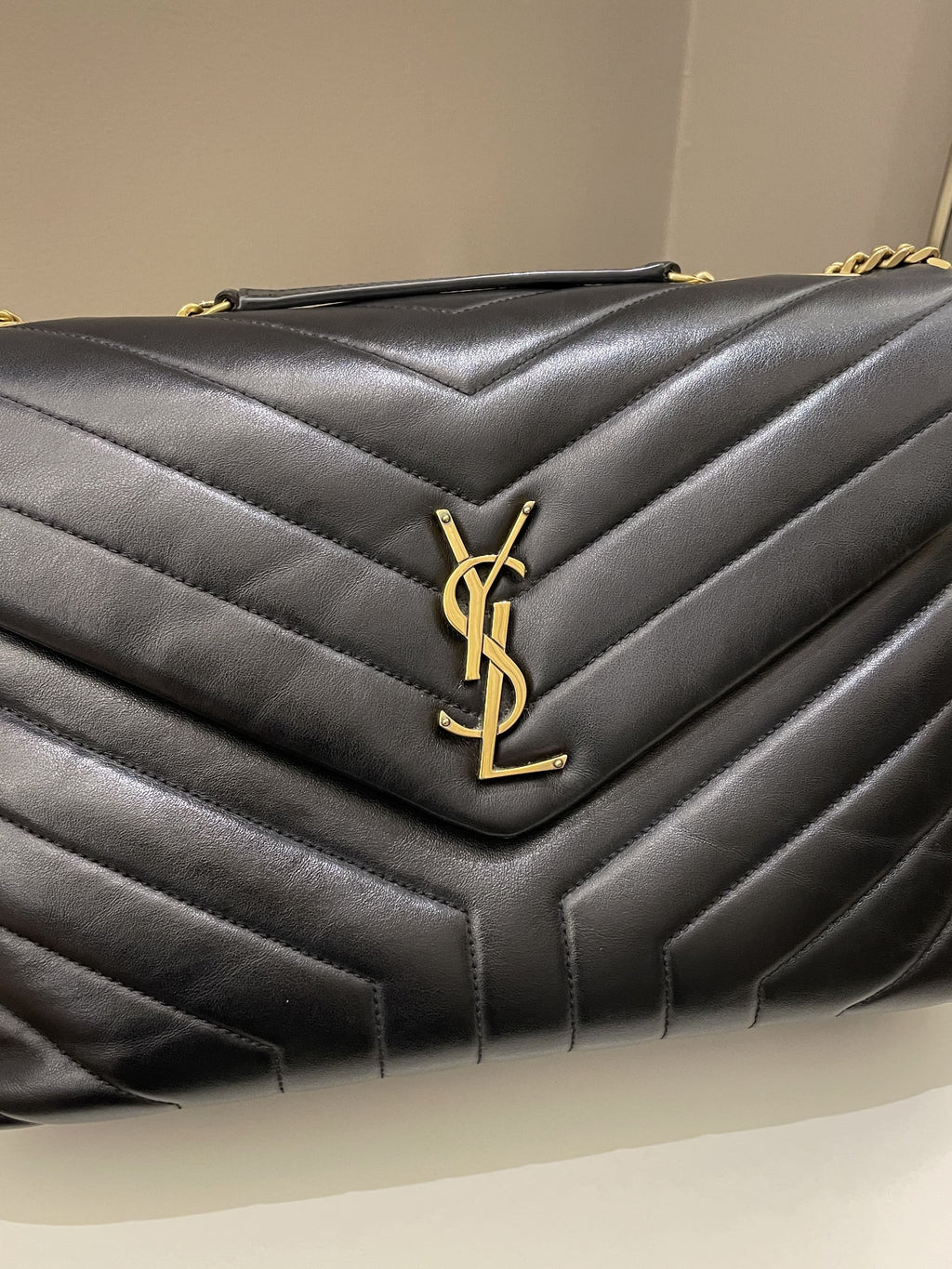 Saint Laurent Loulou Medium Black