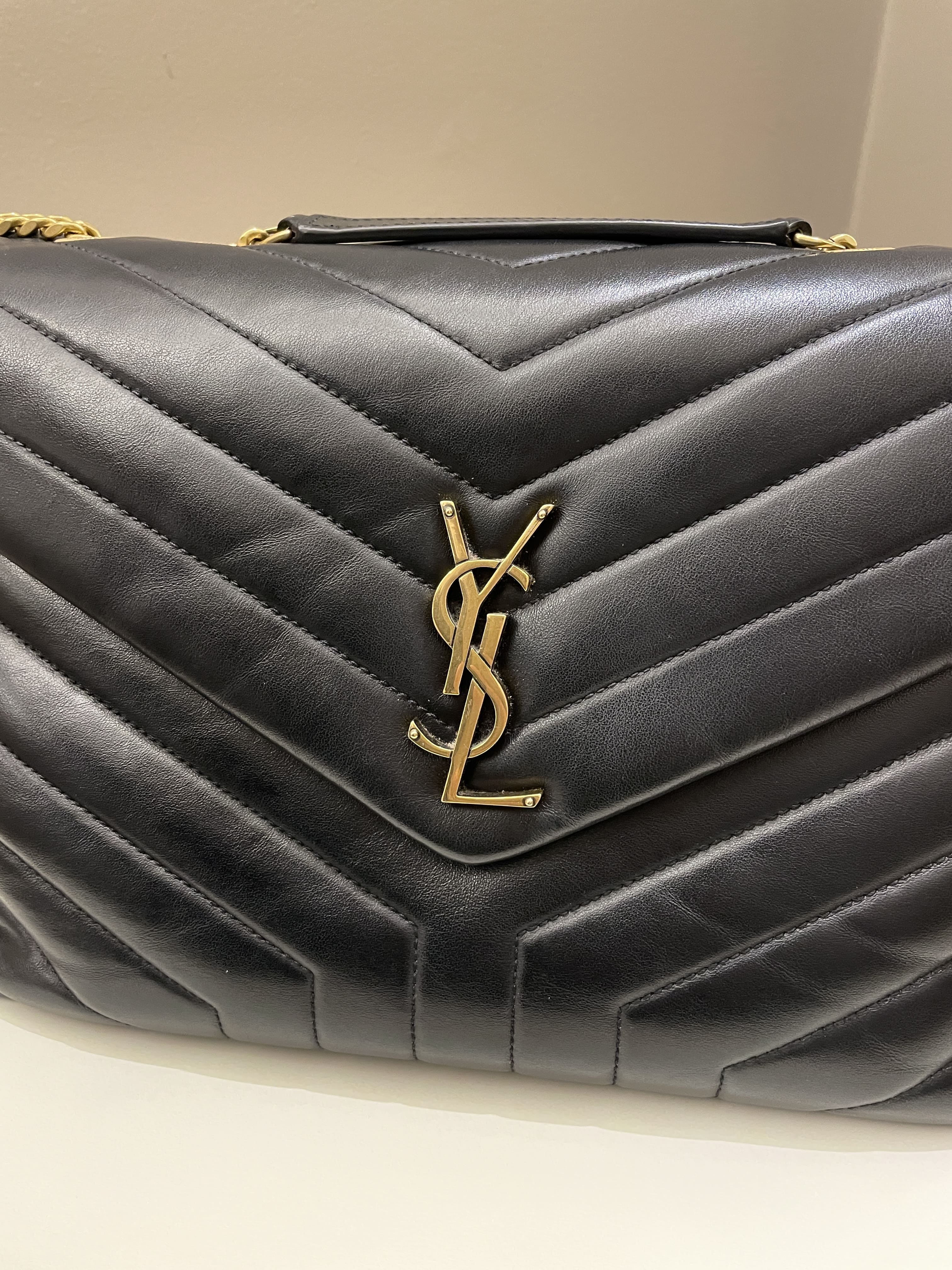 Saint Laurent Loulou Medium Black
