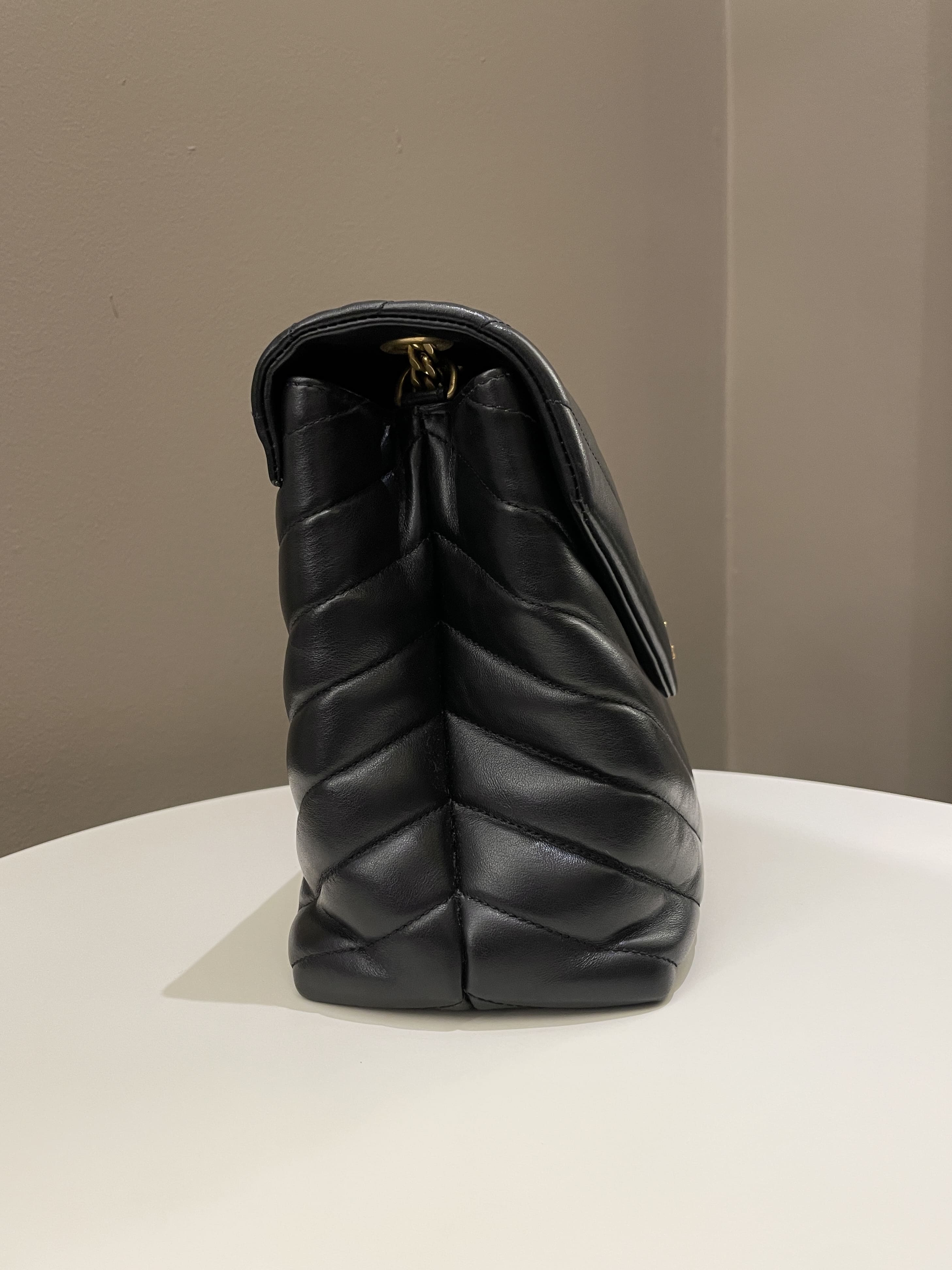 Saint Laurent Loulou Medium Black