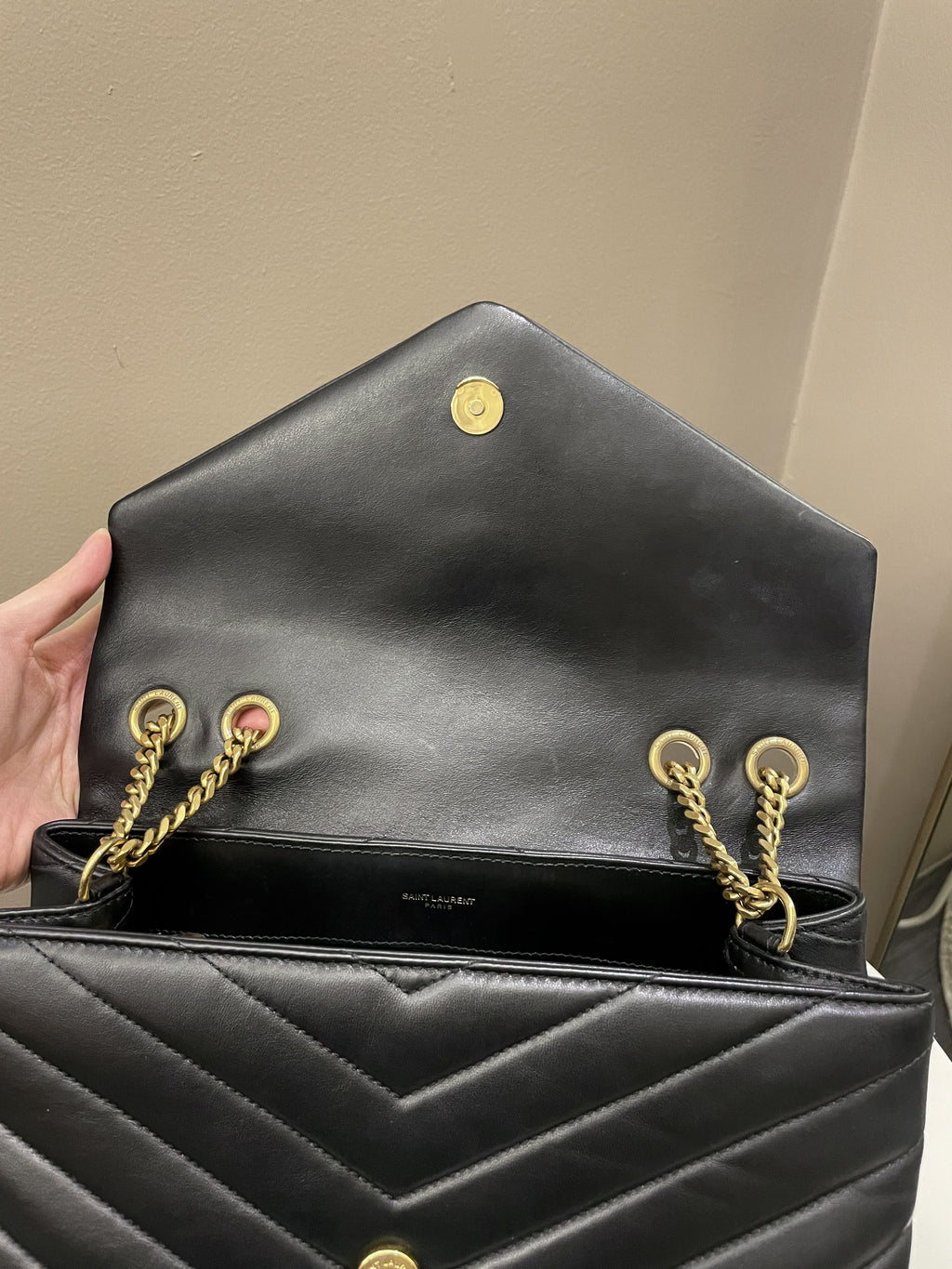 Saint Laurent Loulou Medium Black