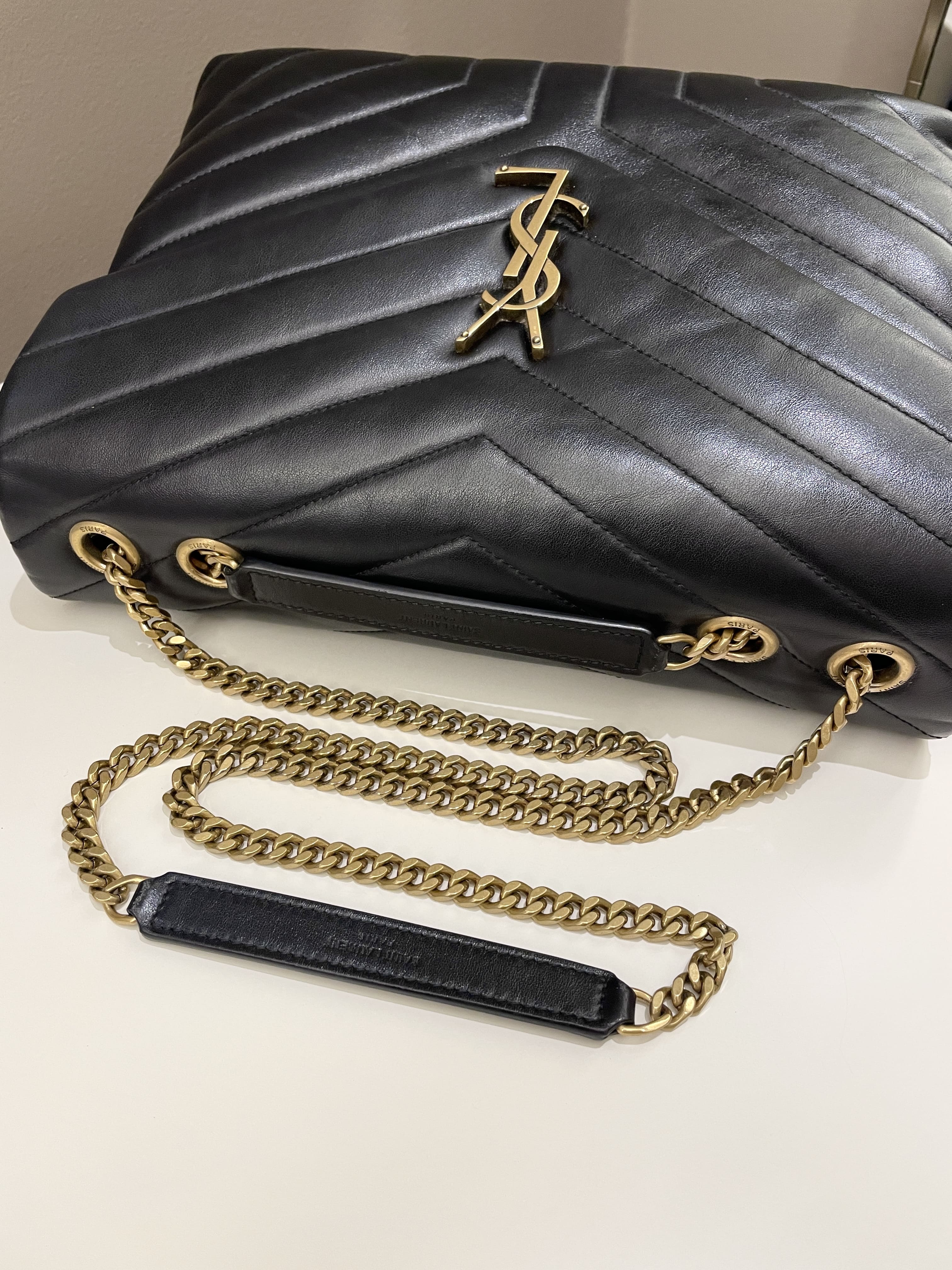 Saint Laurent Loulou Medium Black
