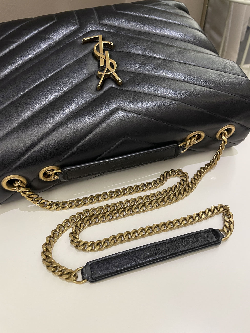 Saint Laurent Loulou Medium Black