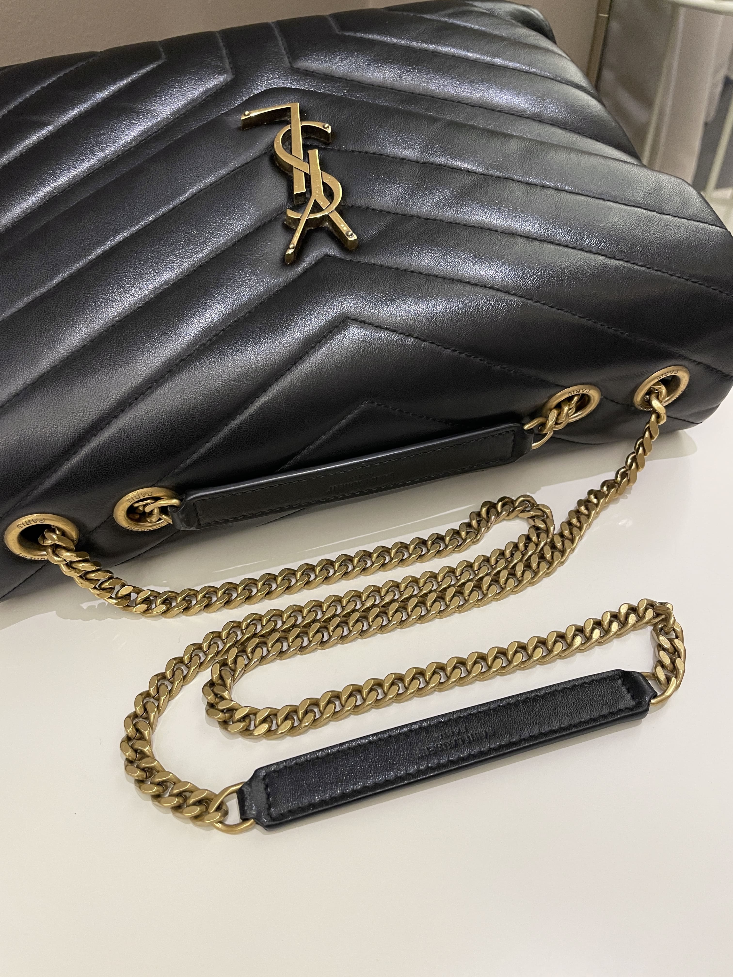 Saint Laurent Loulou Medium Black