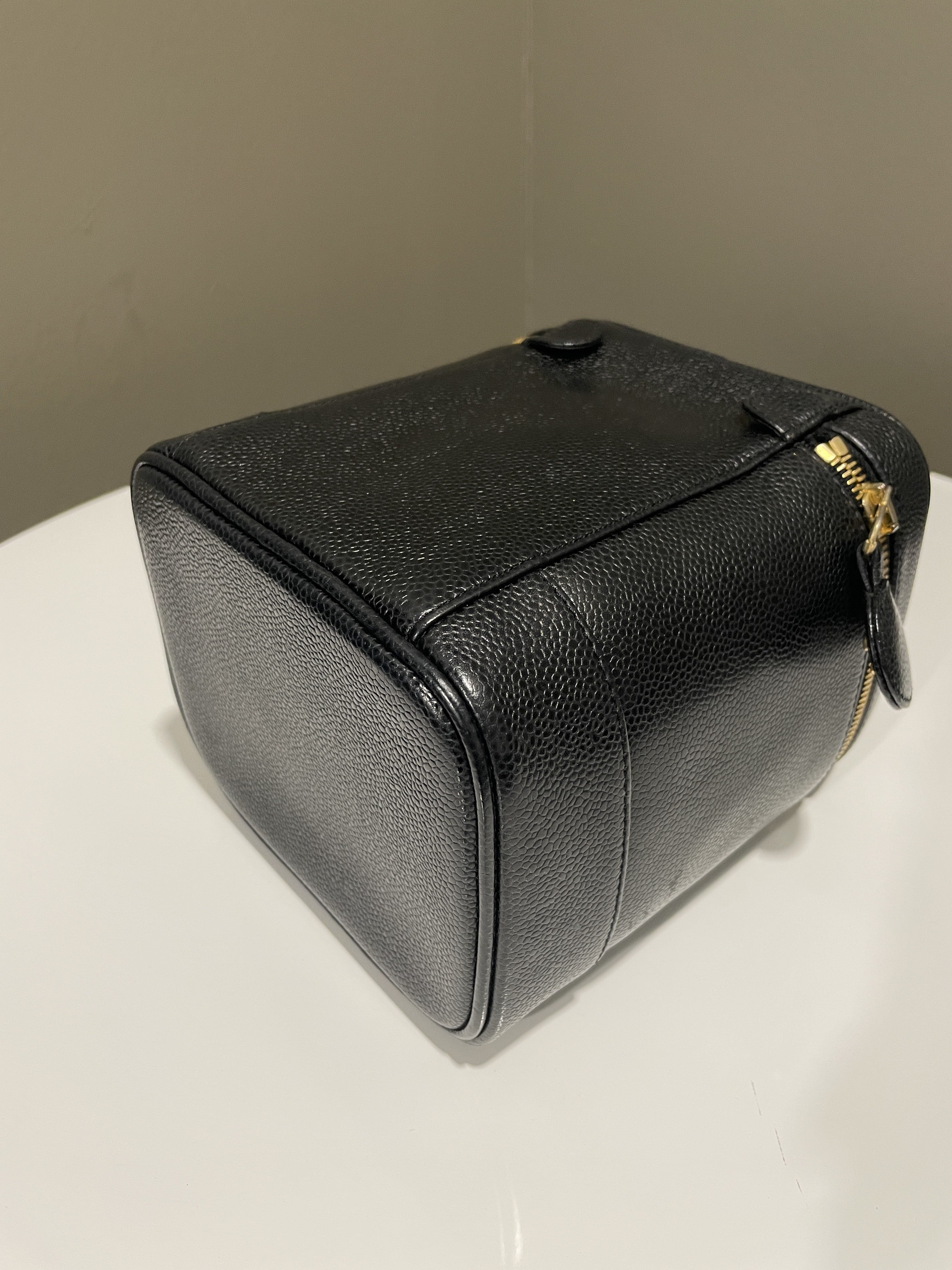 Chanel Vintage Vanity Black Caviar