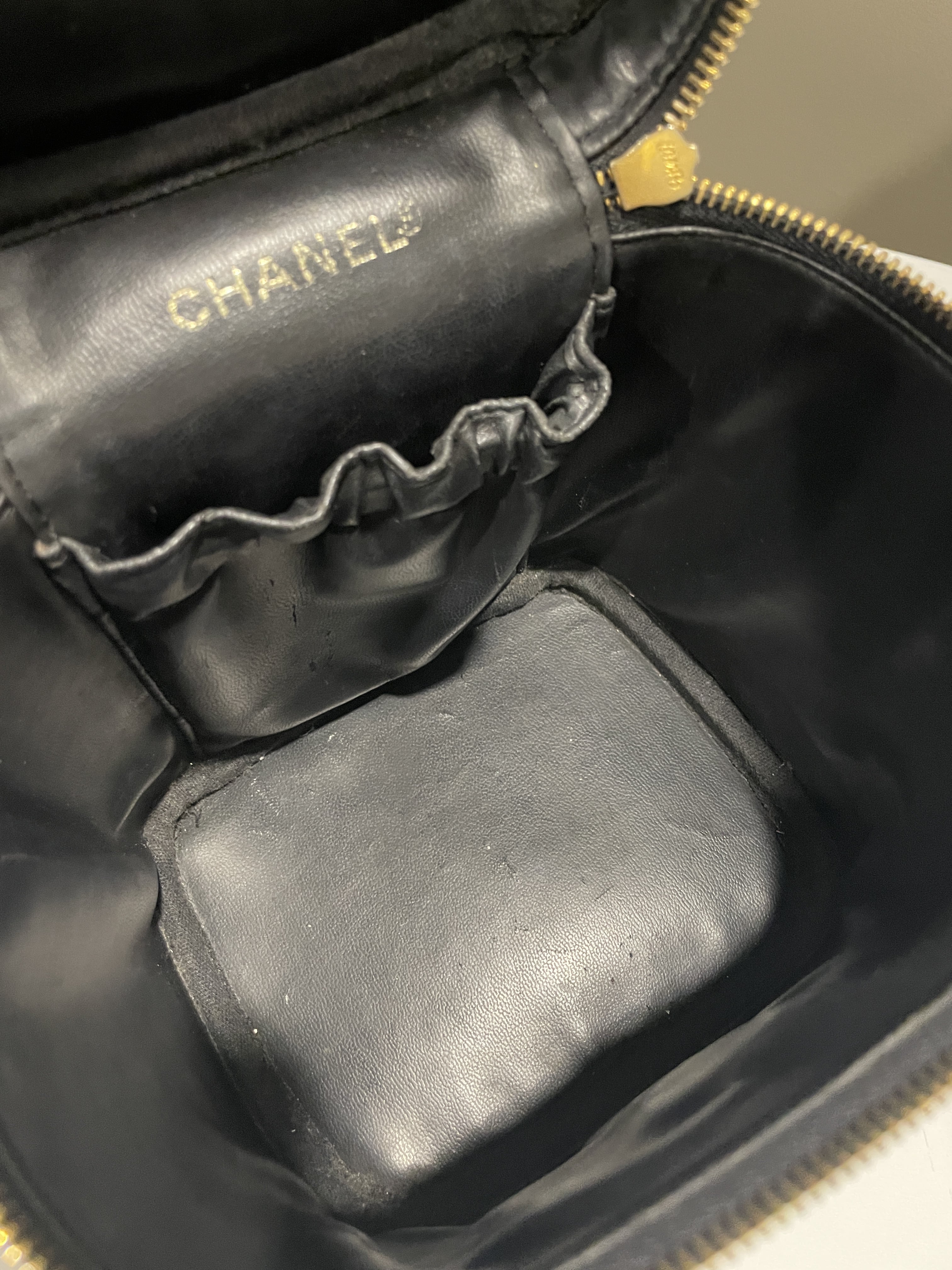 Chanel Vintage Vanity Black Caviar