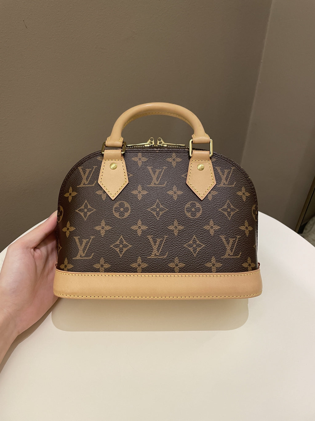 Louis Vuitton Alma BB Monogram