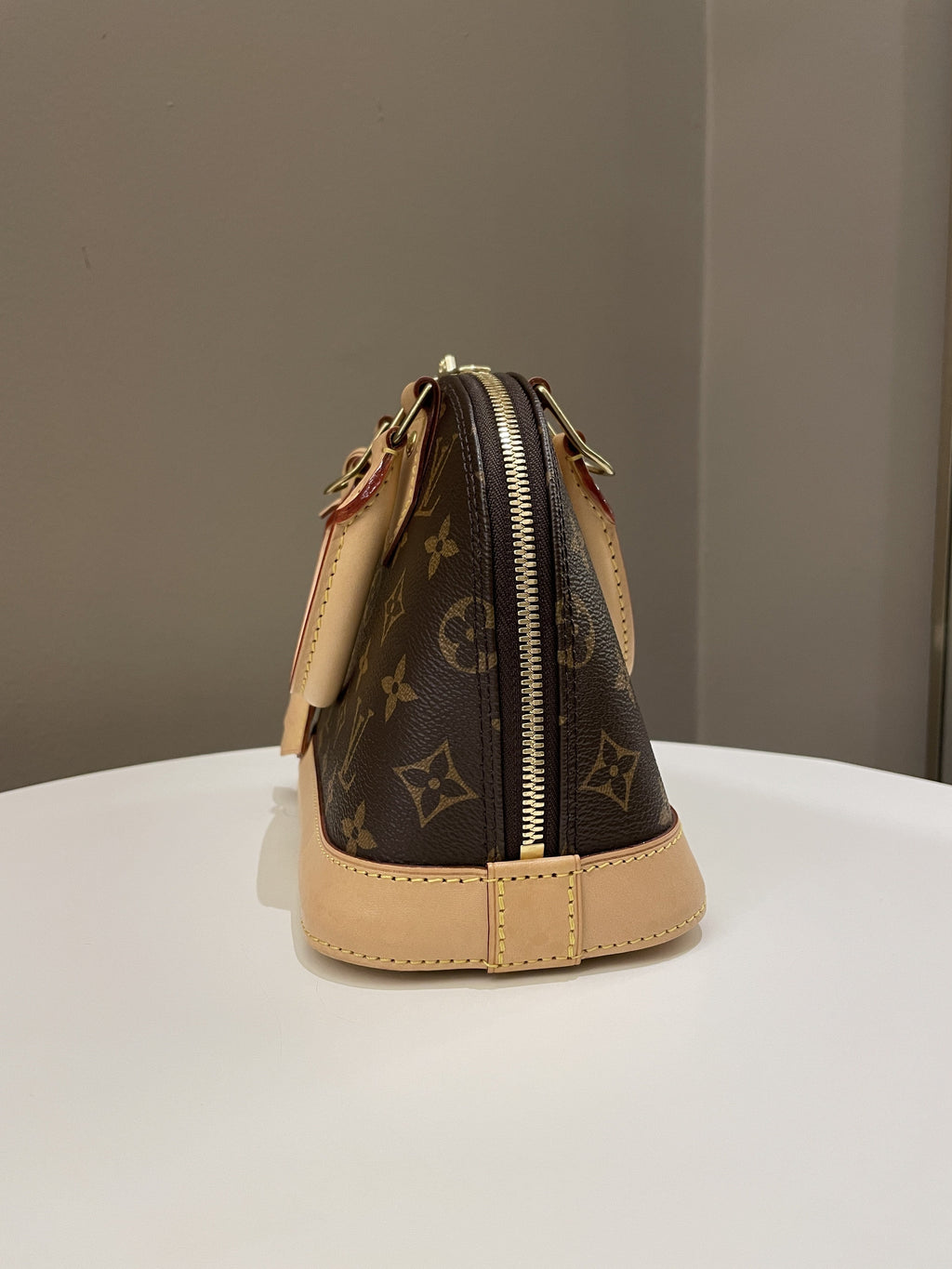 Louis Vuitton Alma BB Monogram