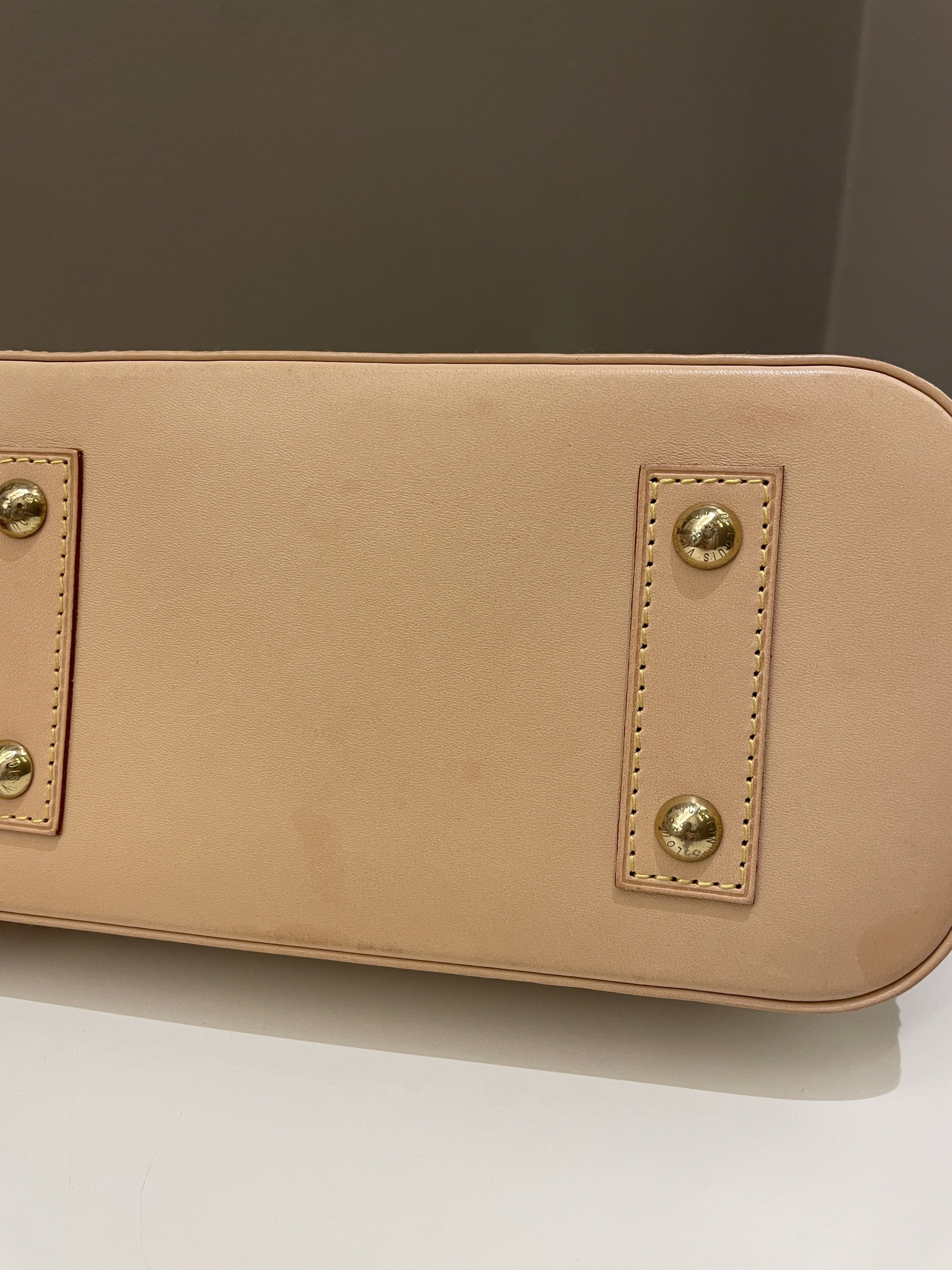 Louis Vuitton Alma BB Monogram