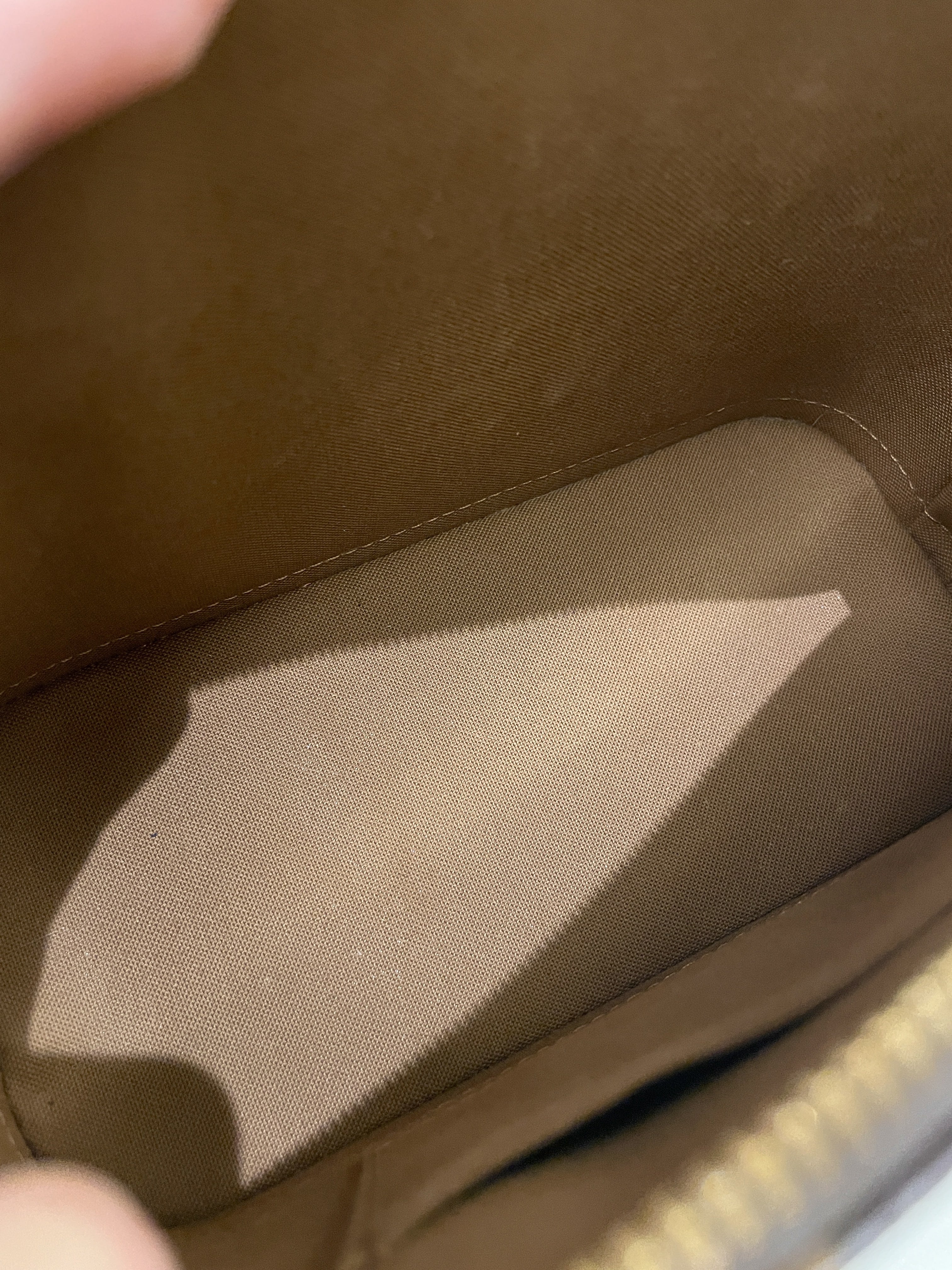 Louis Vuitton Alma BB Monogram