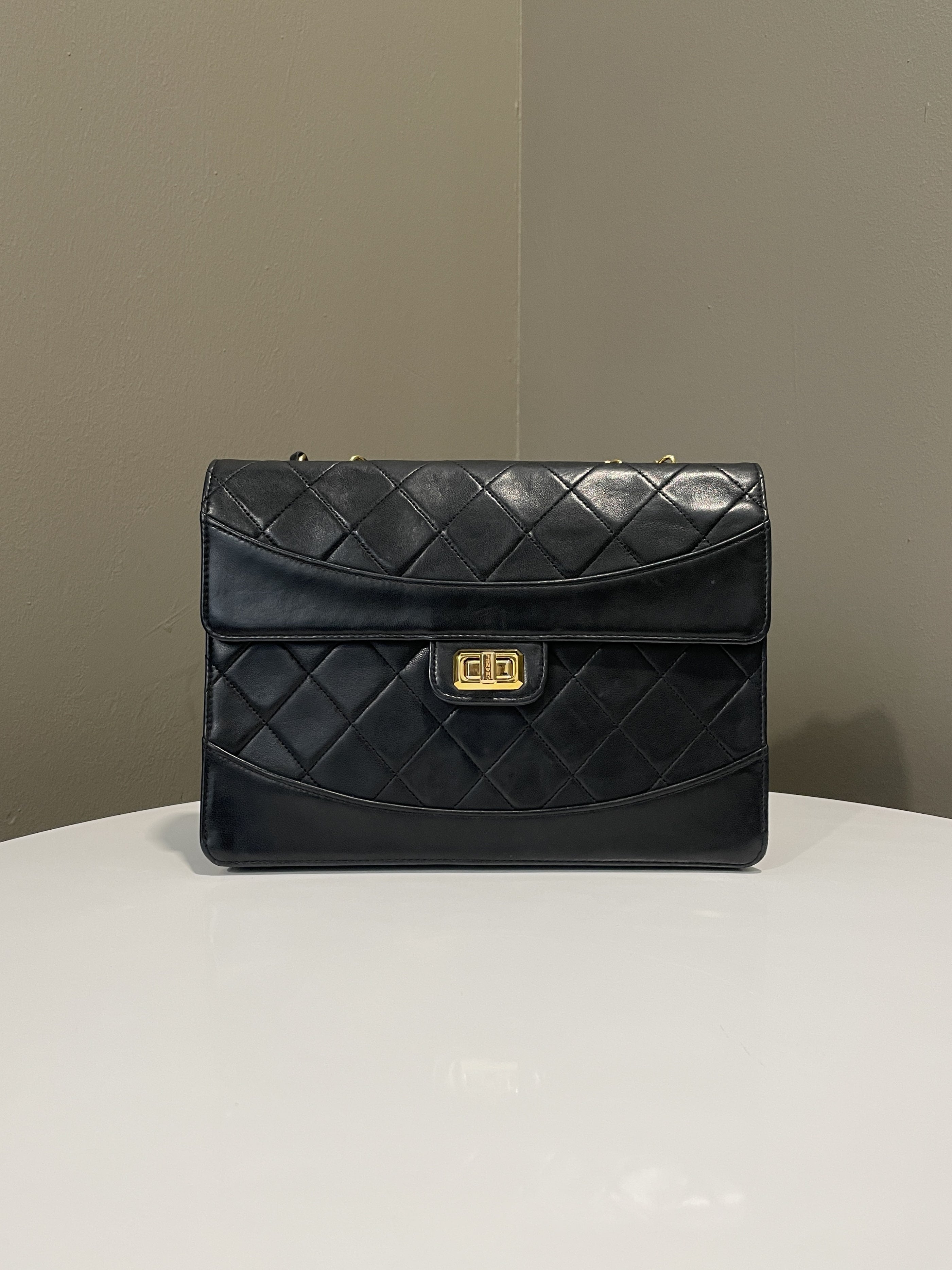 Chanel Vintage Turnlock 2.55 Reissue Single Flap Bag Black Lambskin