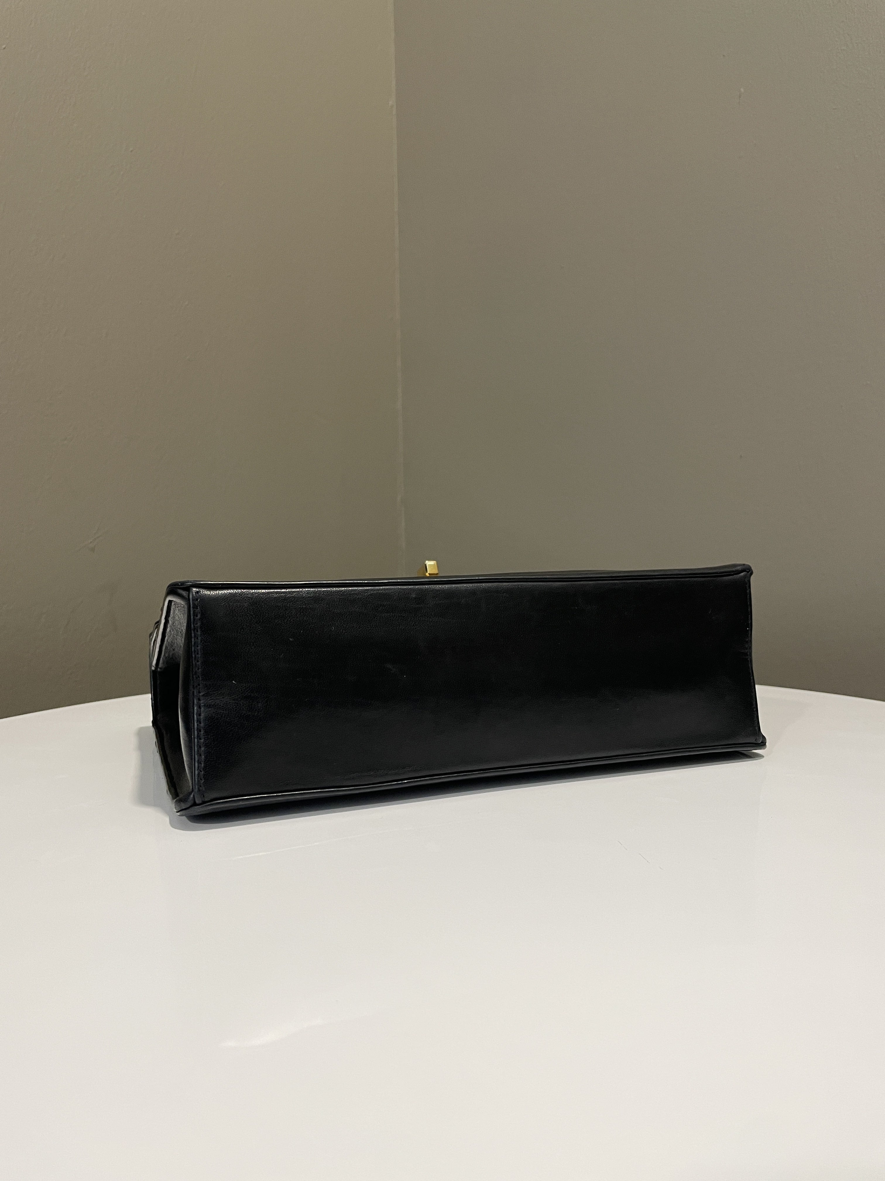 Chanel Vintage Turnlock 2.55 Reissue Single Flap Bag Black Lambskin
