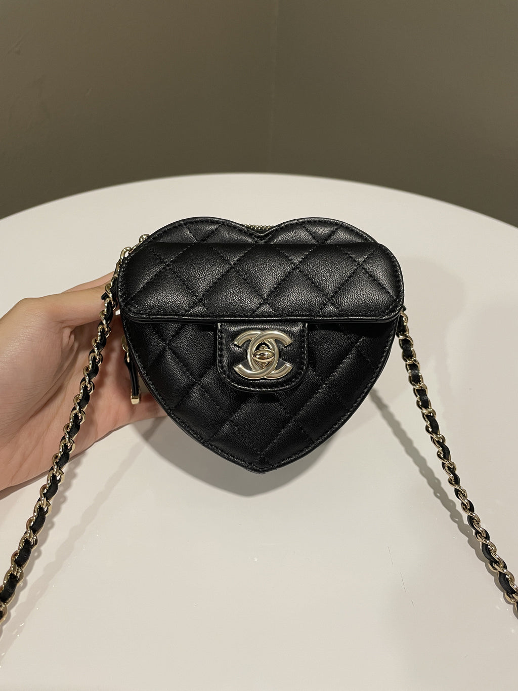 Chanel 22S Heart Bag Black