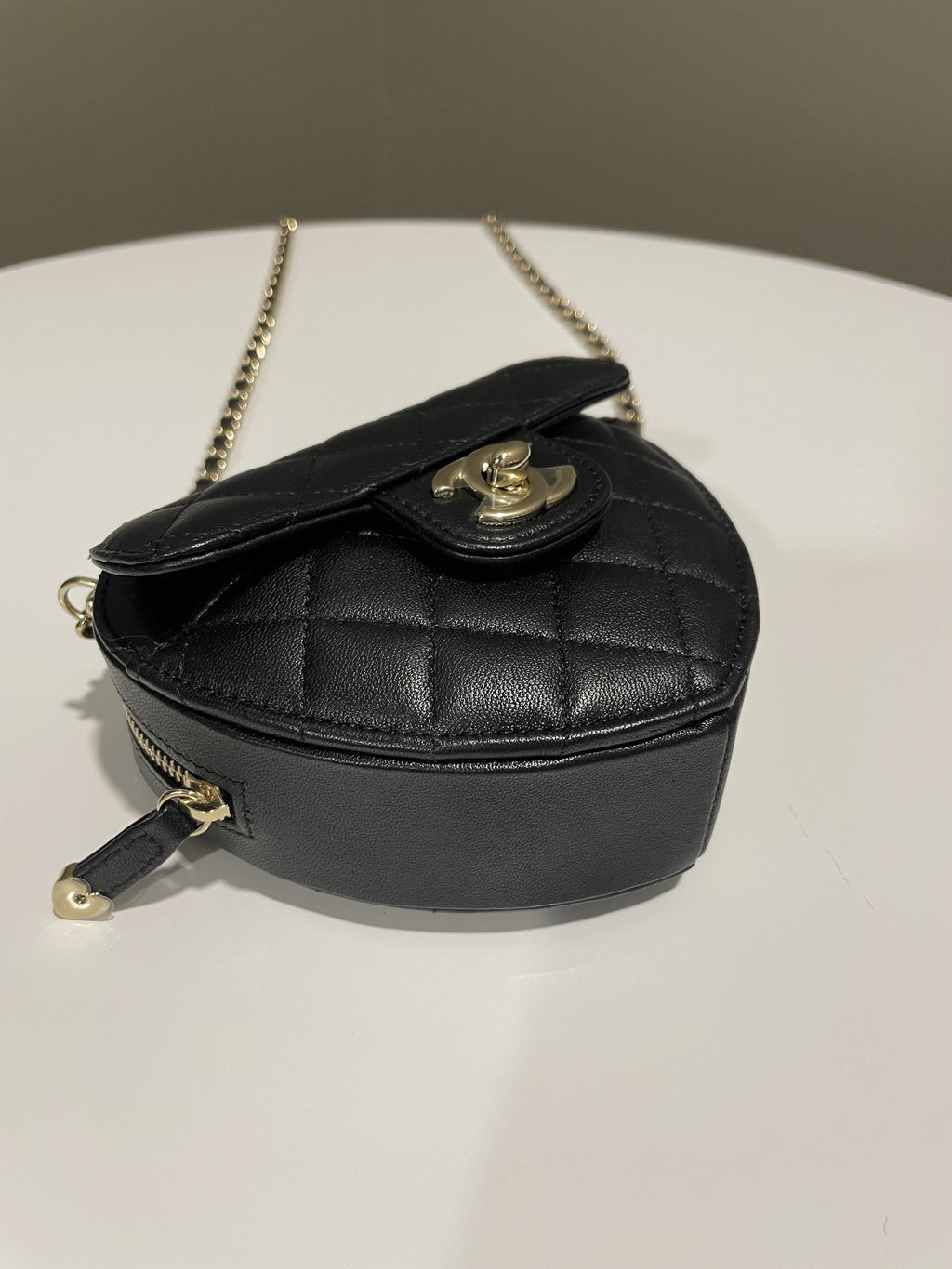 Chanel 22S Heart Bag Black