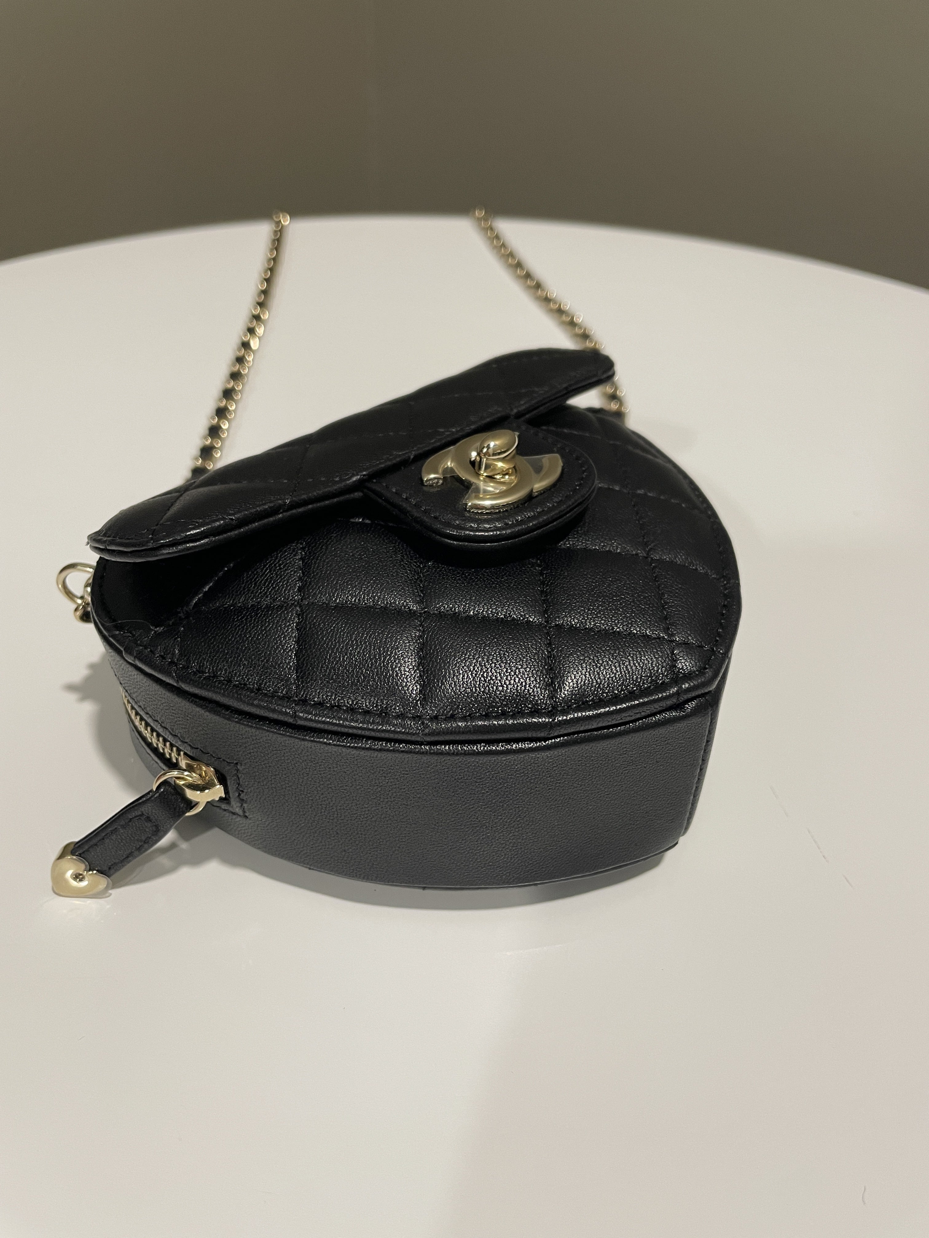Chanel 22S Heart Bag Black