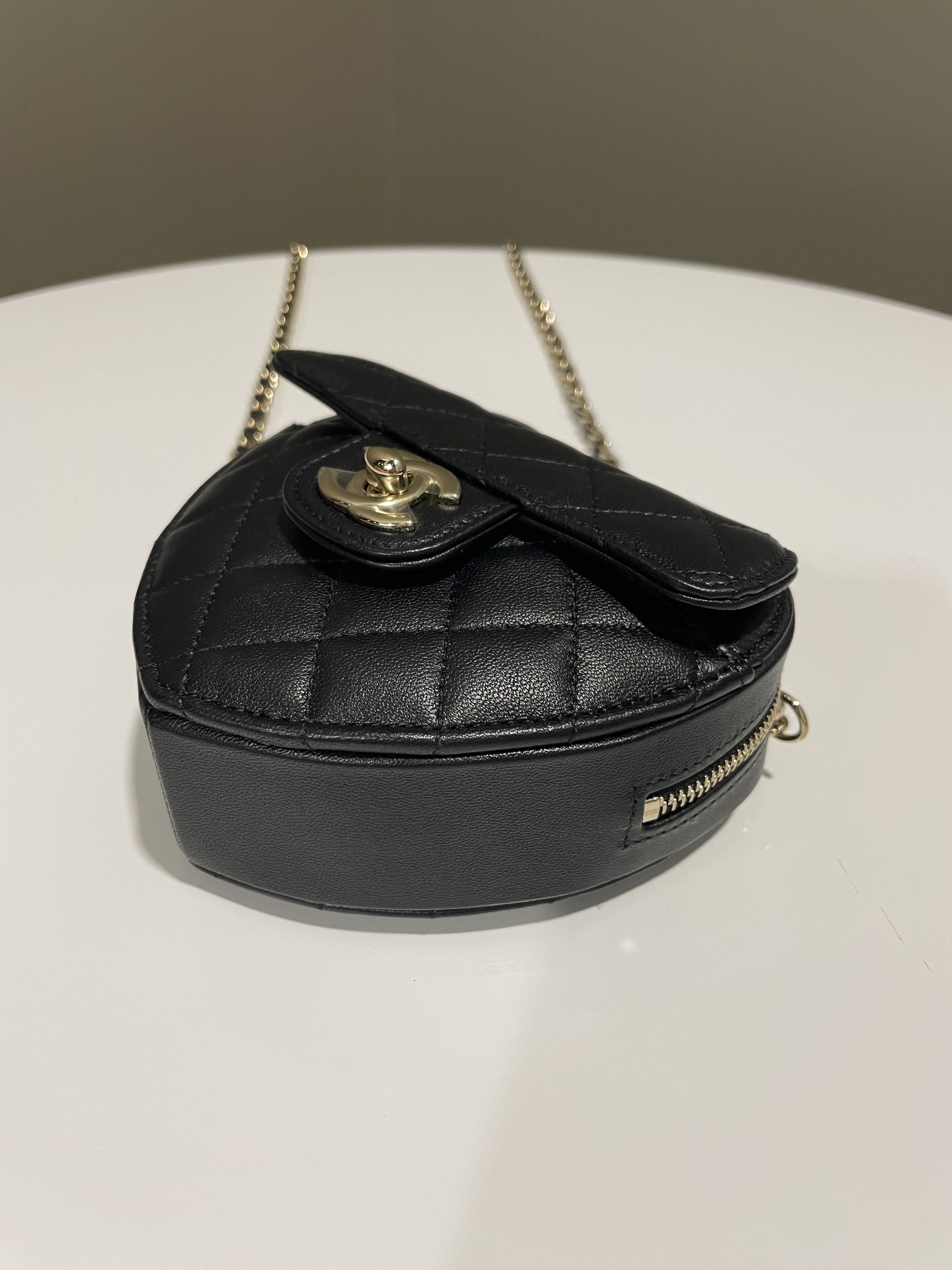 Chanel 22S Heart Bag Black