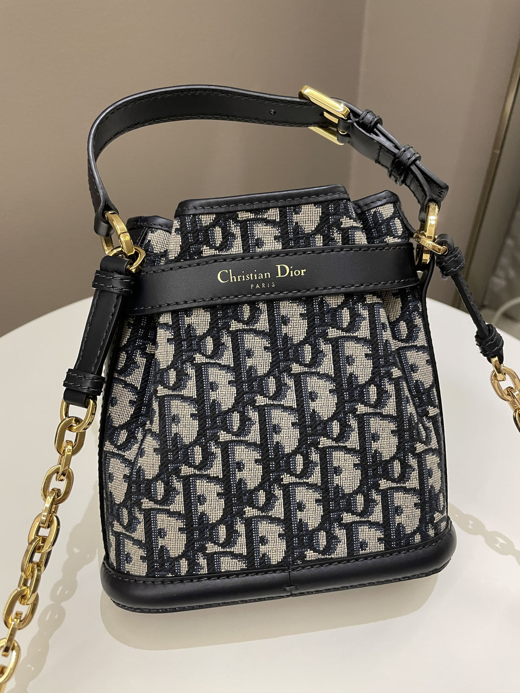 Dior CÃƒÂ¢Ã¢â€šÂ¬Ã¢â€žÂ¢est Bucket Bag Blue Dior Oblique