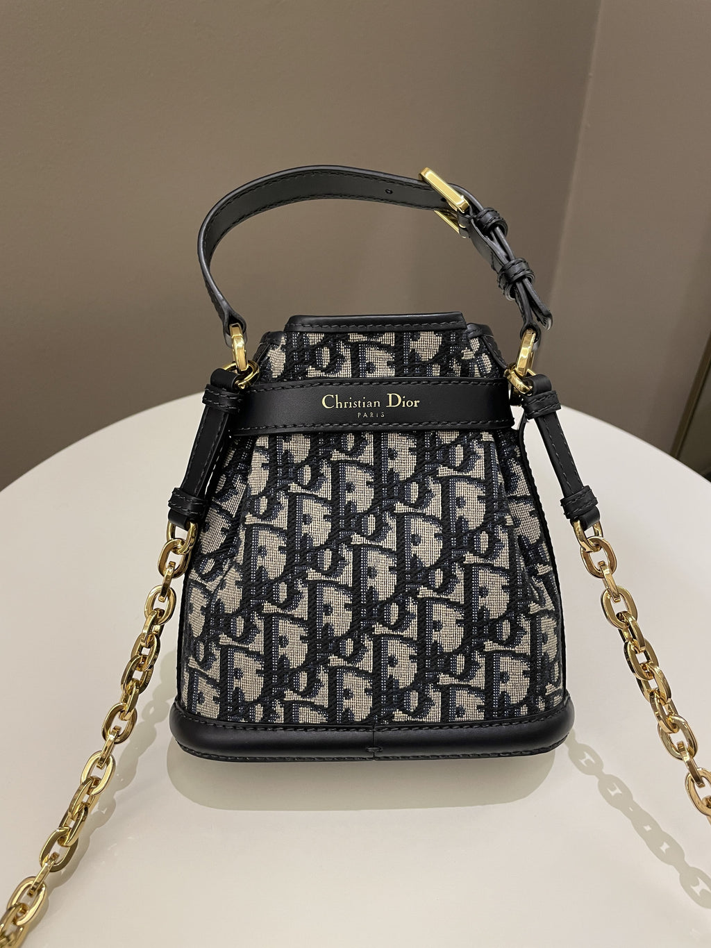 Dior CÃƒÂ¢Ã¢â€šÂ¬Ã¢â€žÂ¢est Bucket Bag Blue Dior Oblique