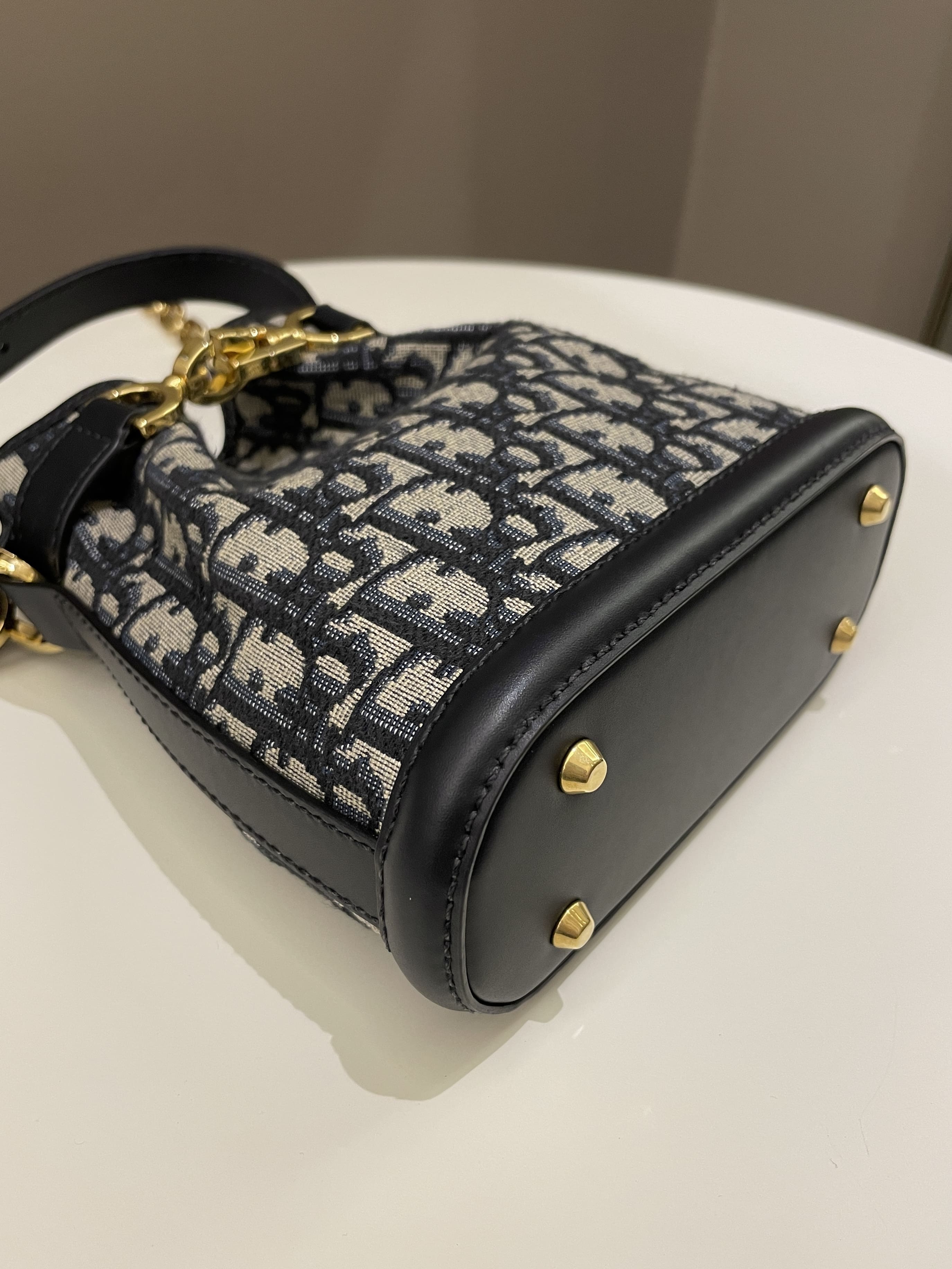 Dior CÃƒÂ¢Ã¢â€šÂ¬Ã¢â€žÂ¢est Bucket Bag Blue Dior Oblique