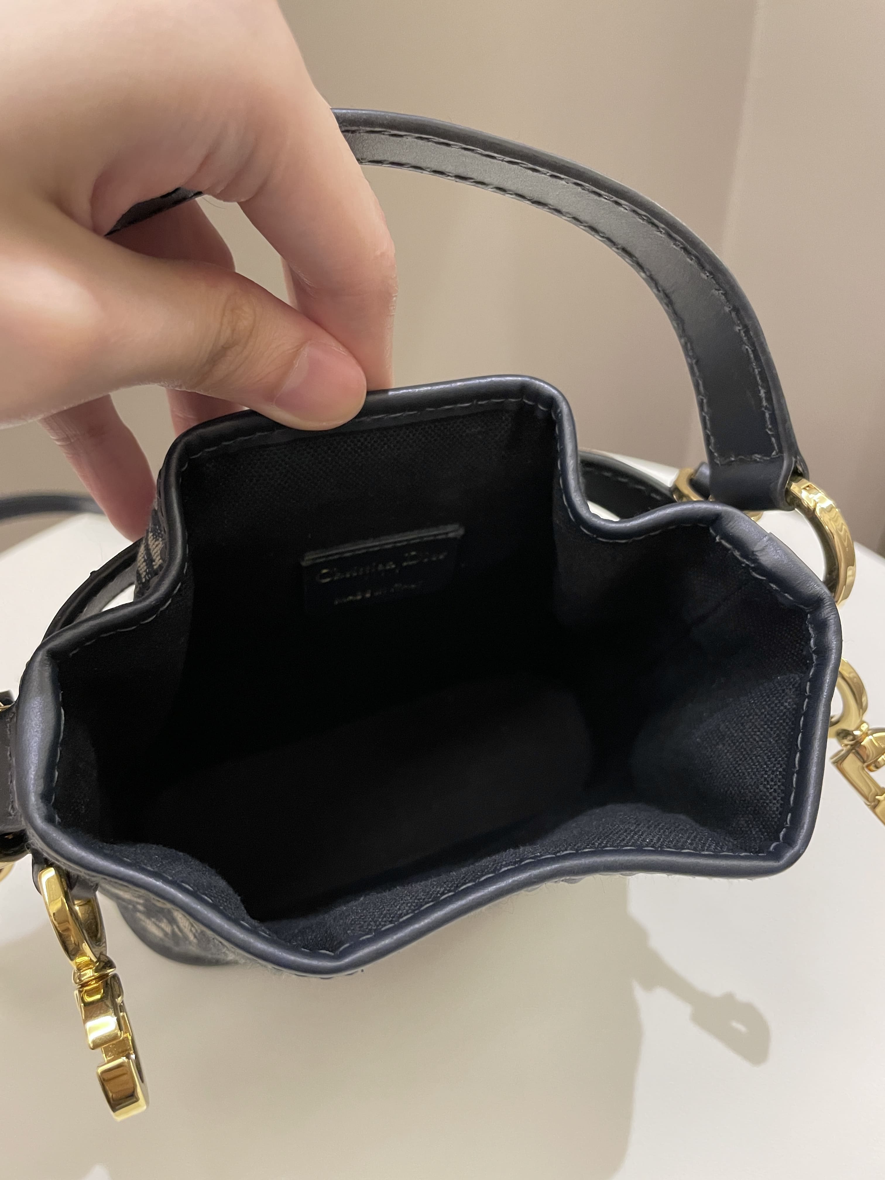 Dior CÃƒÂ¢Ã¢â€šÂ¬Ã¢â€žÂ¢est Bucket Bag Blue Dior Oblique
