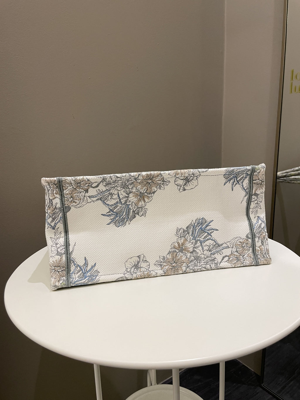 Dior Reve d'Infini Book Tote Ivory / Multicolor Embroidery