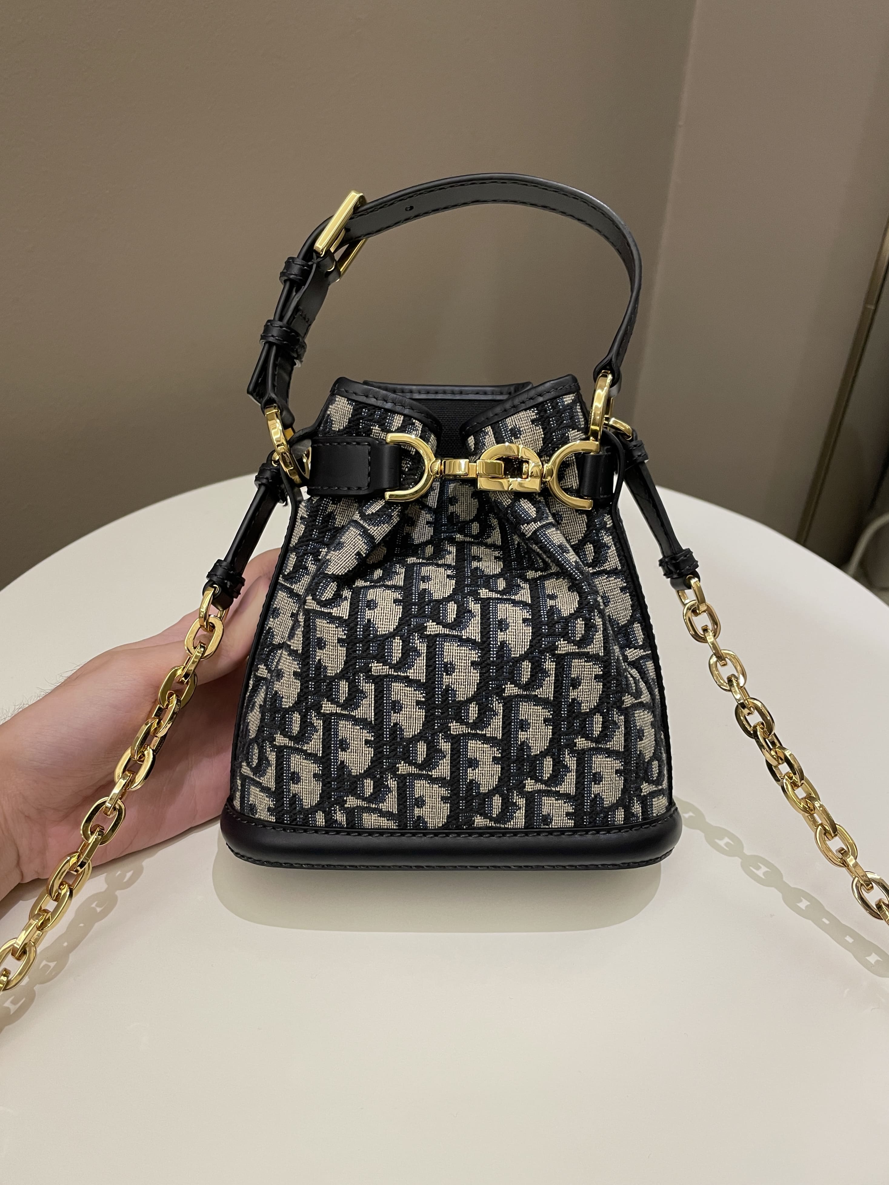 Dior CÃƒÂ¢Ã¢â€šÂ¬Ã¢â€žÂ¢est Bucket Bag Blue Dior Oblique