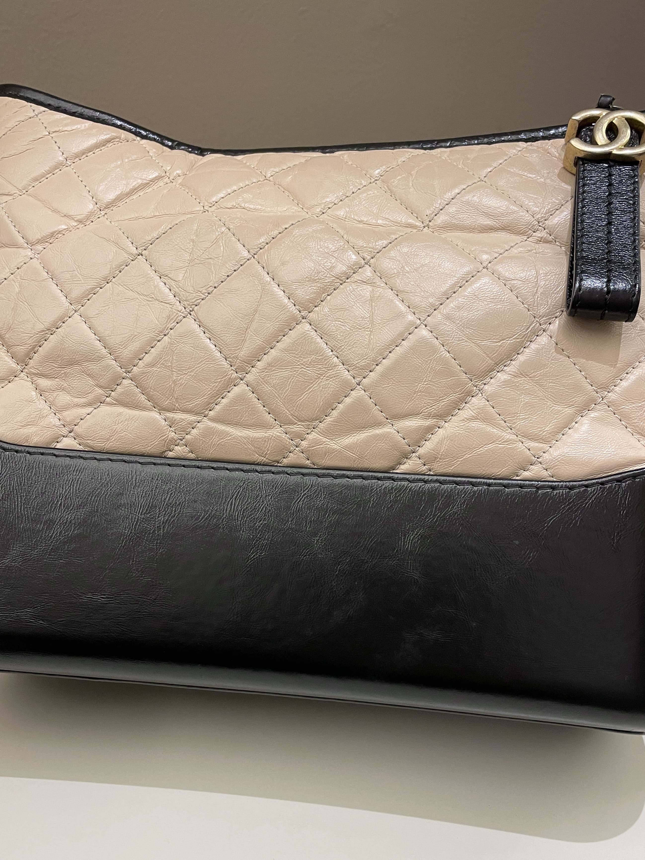 Chanel Quilted Gabrielle Hobo Beige / Black Aged Calfskin
