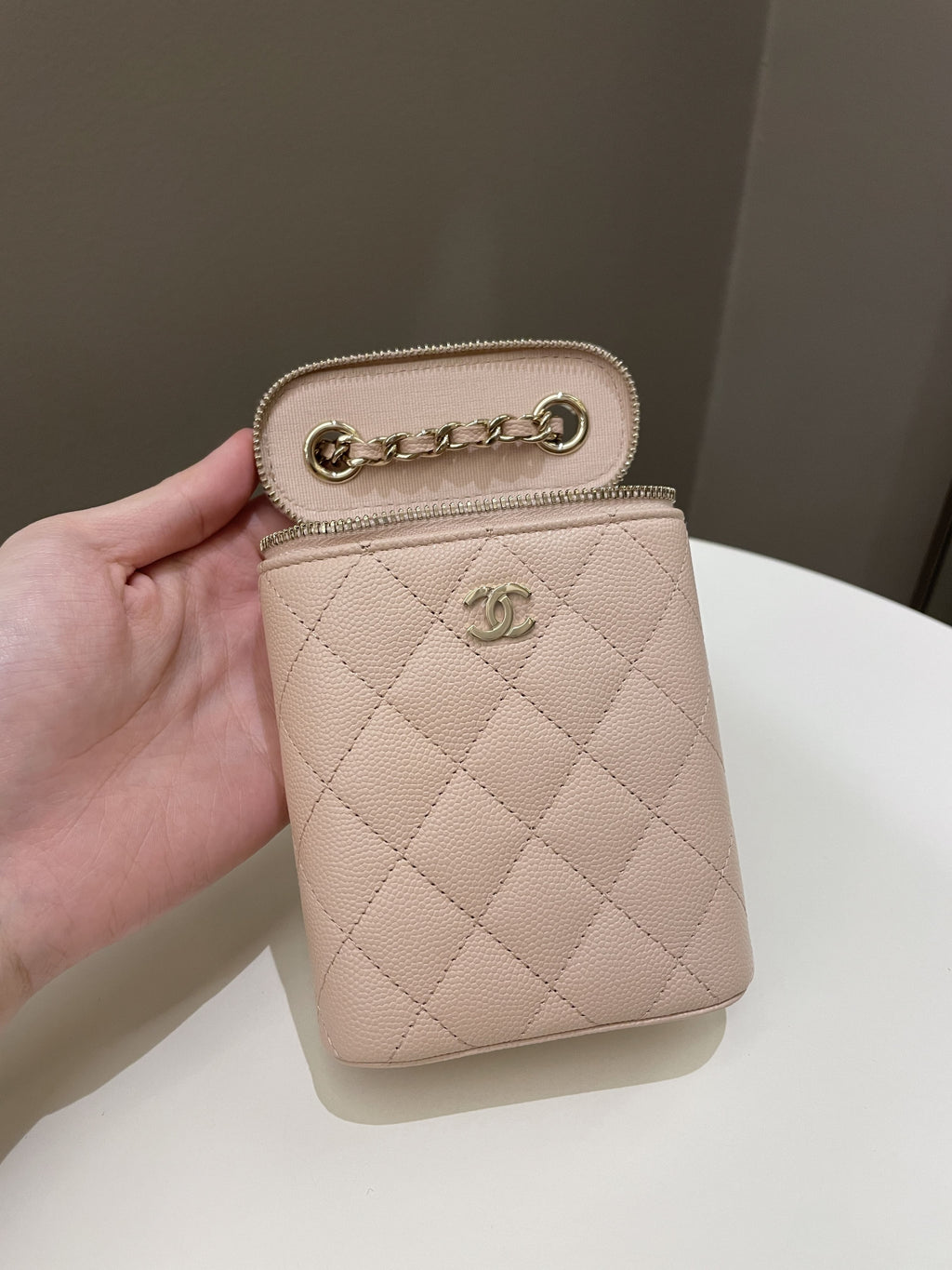Chanel 21C Quilted Vanity Vertical Beige Caviar