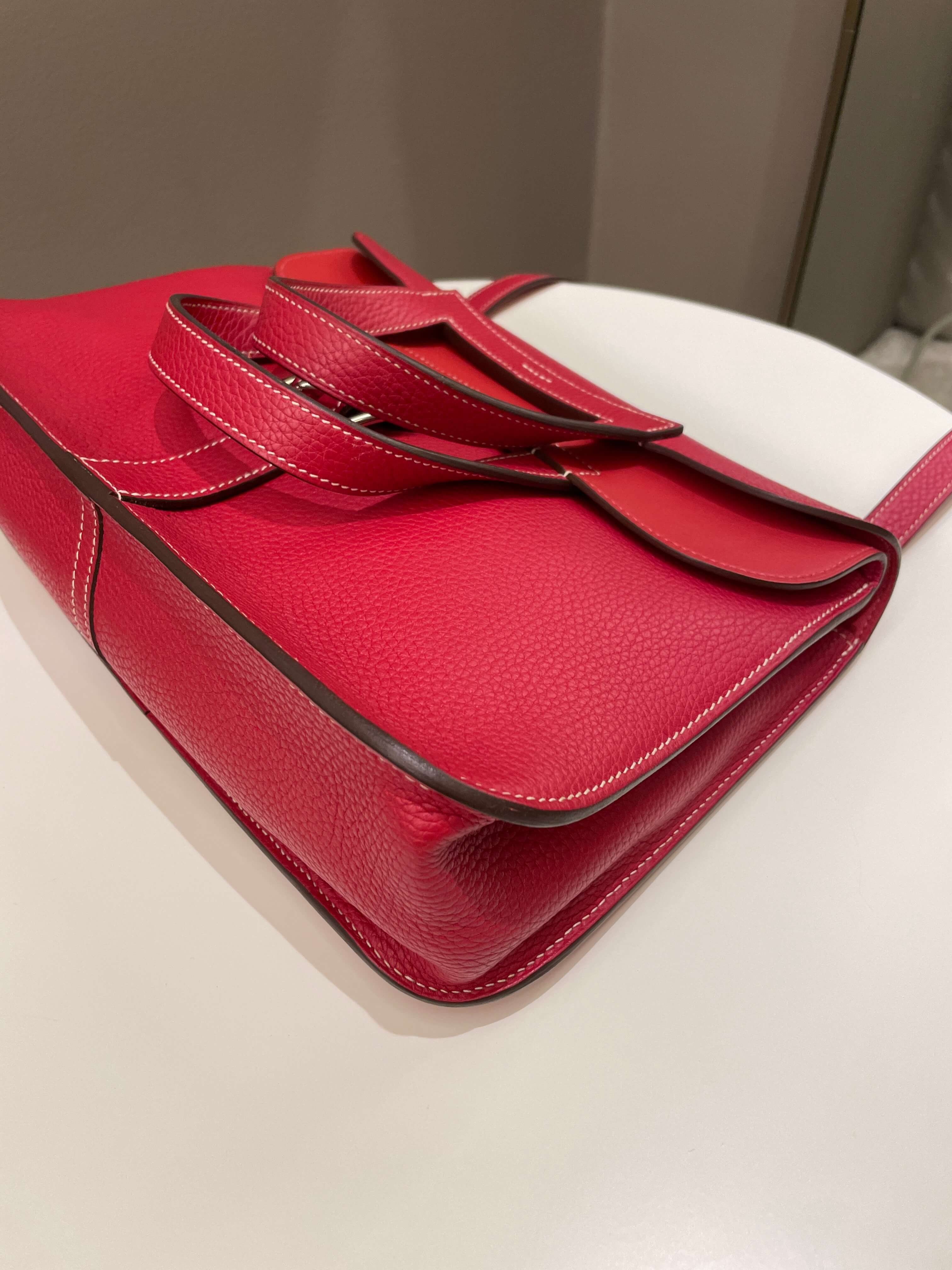 Hermes Halzan 31 Rouge Casque Clemence