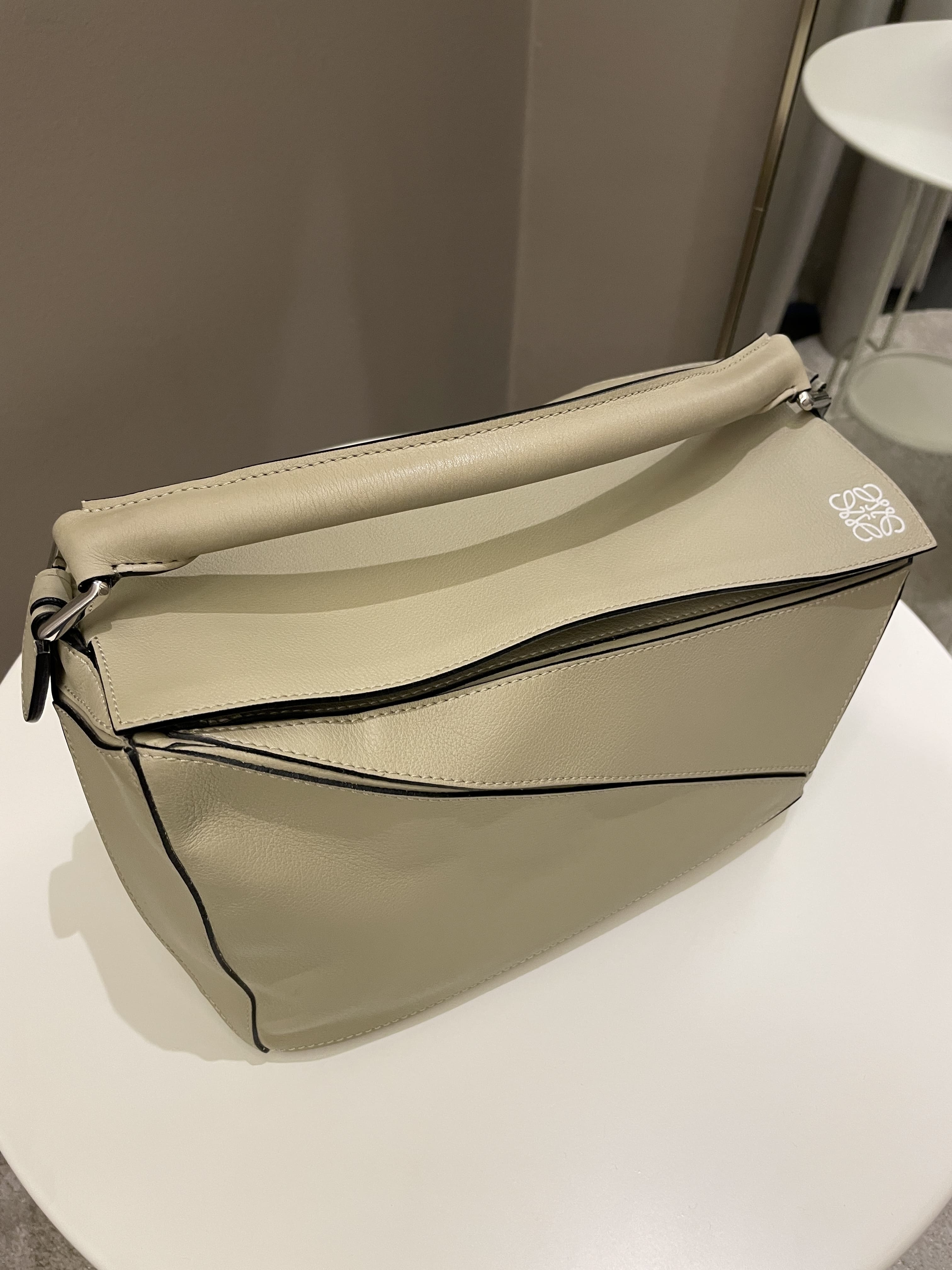 Loewe Puzzle Bag Beige Grainy Calfskin