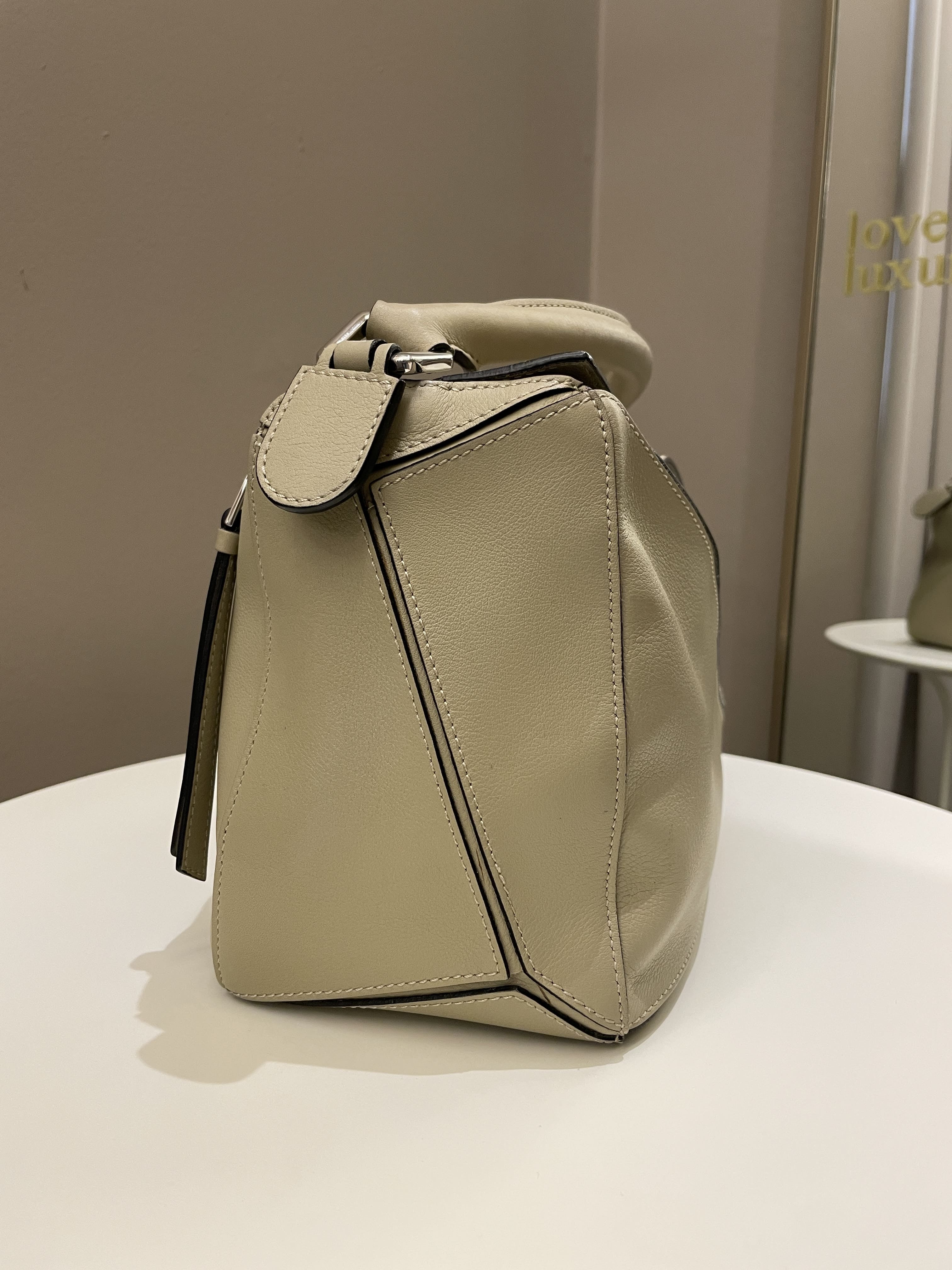 Loewe Puzzle Bag Beige Grainy Calfskin