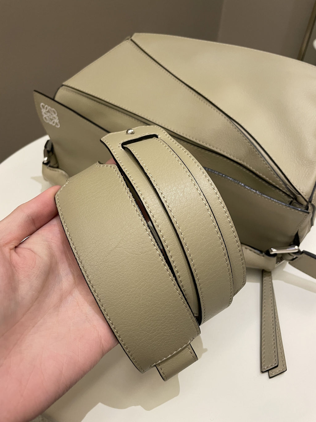 Loewe Puzzle Bag Beige Grainy Calfskin