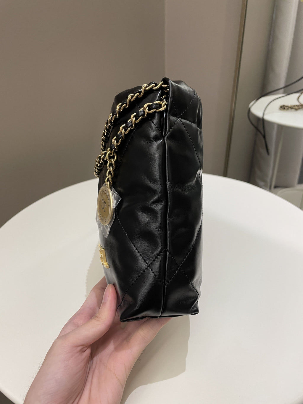 Chanel 22 Mini Black Calfskin