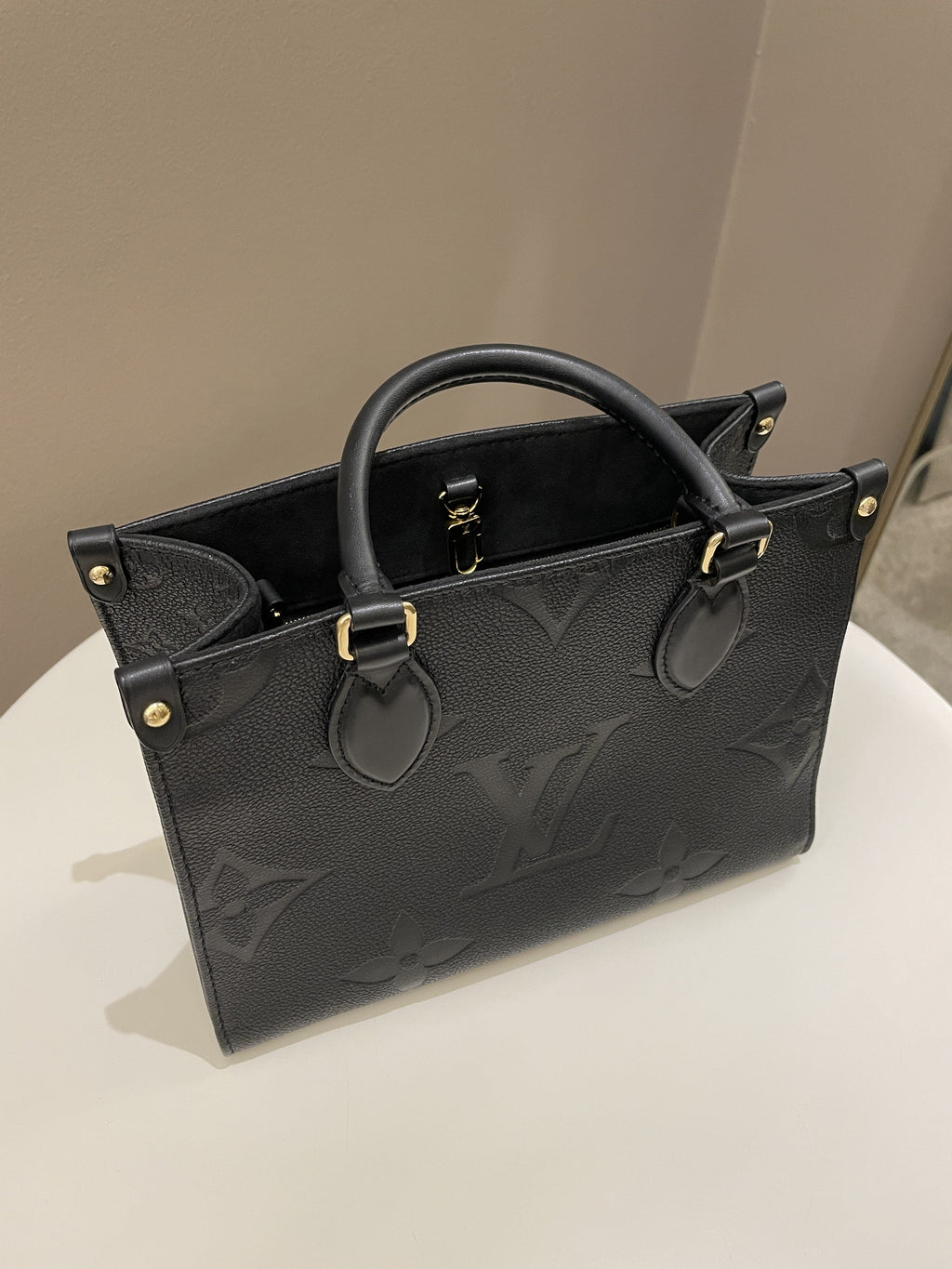 Louis Vuitton OnTheGo PM Black Empreinte