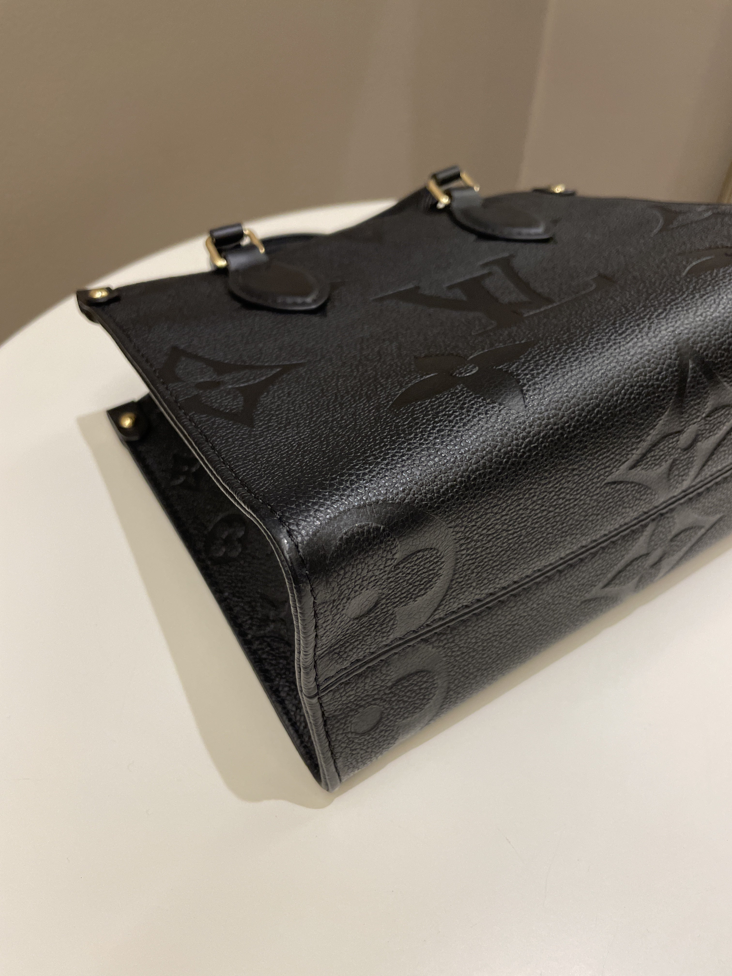 Louis Vuitton OnTheGo PM Black Empreinte