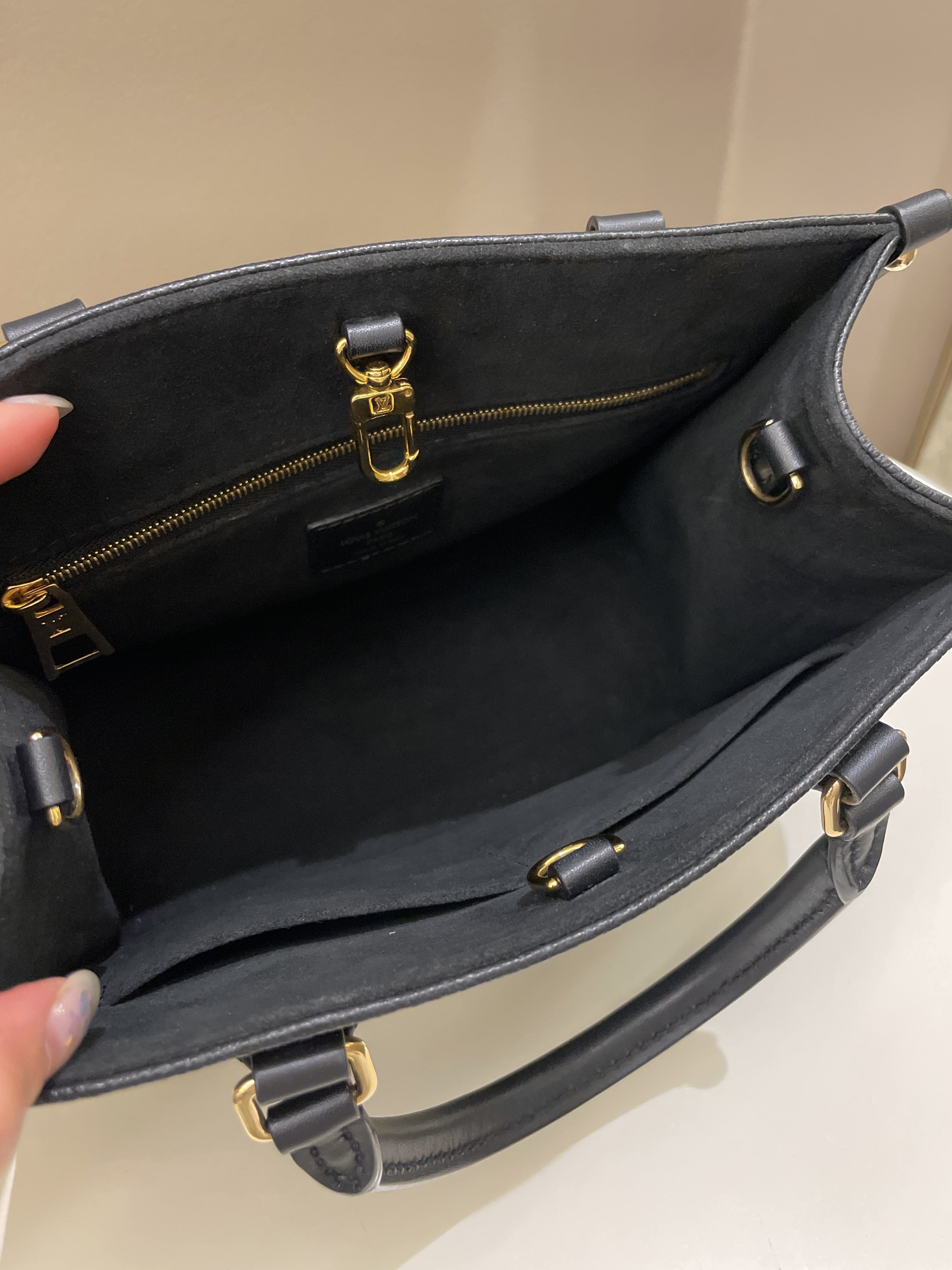 Louis Vuitton OnTheGo PM Black Empreinte
