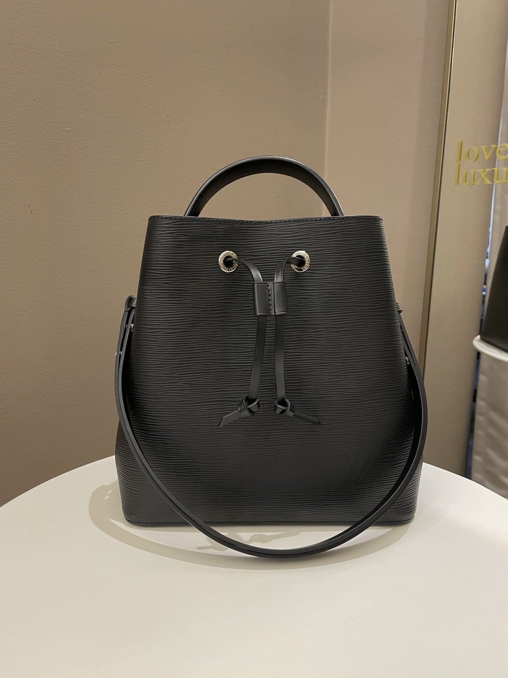 Louis Vuitton Neonoe MM Black Epi