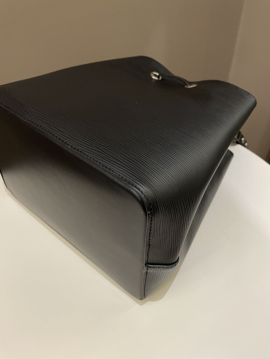 Louis Vuitton Neonoe MM Black Epi
