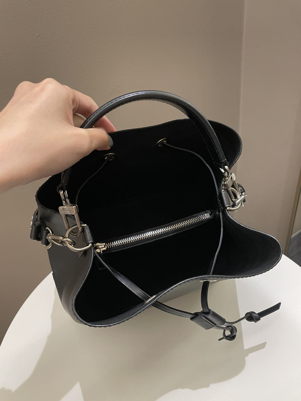 Louis Vuitton Neonoe MM Black Epi