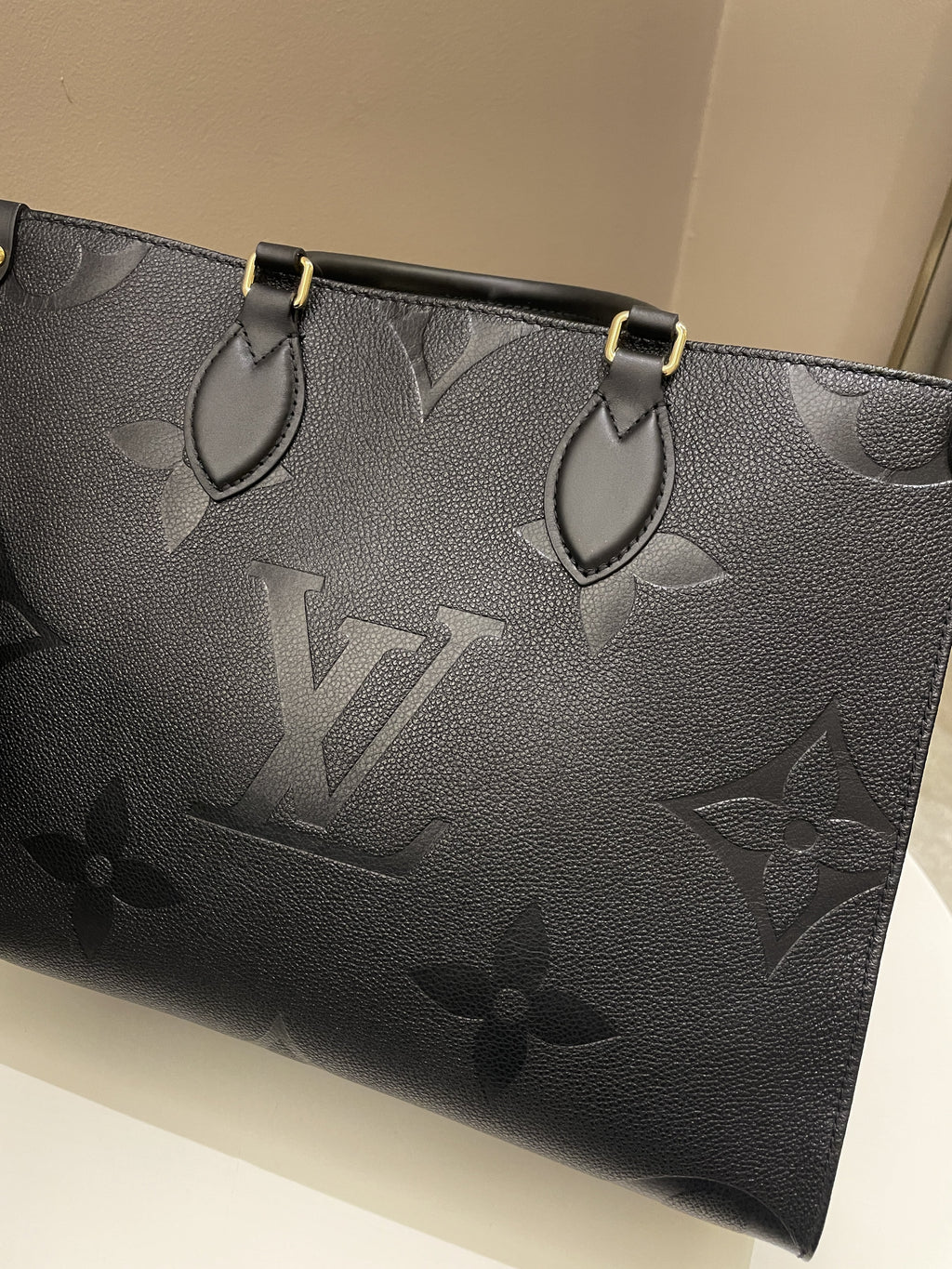 Louis Vuitton OnTheGo MM Black Empreinte