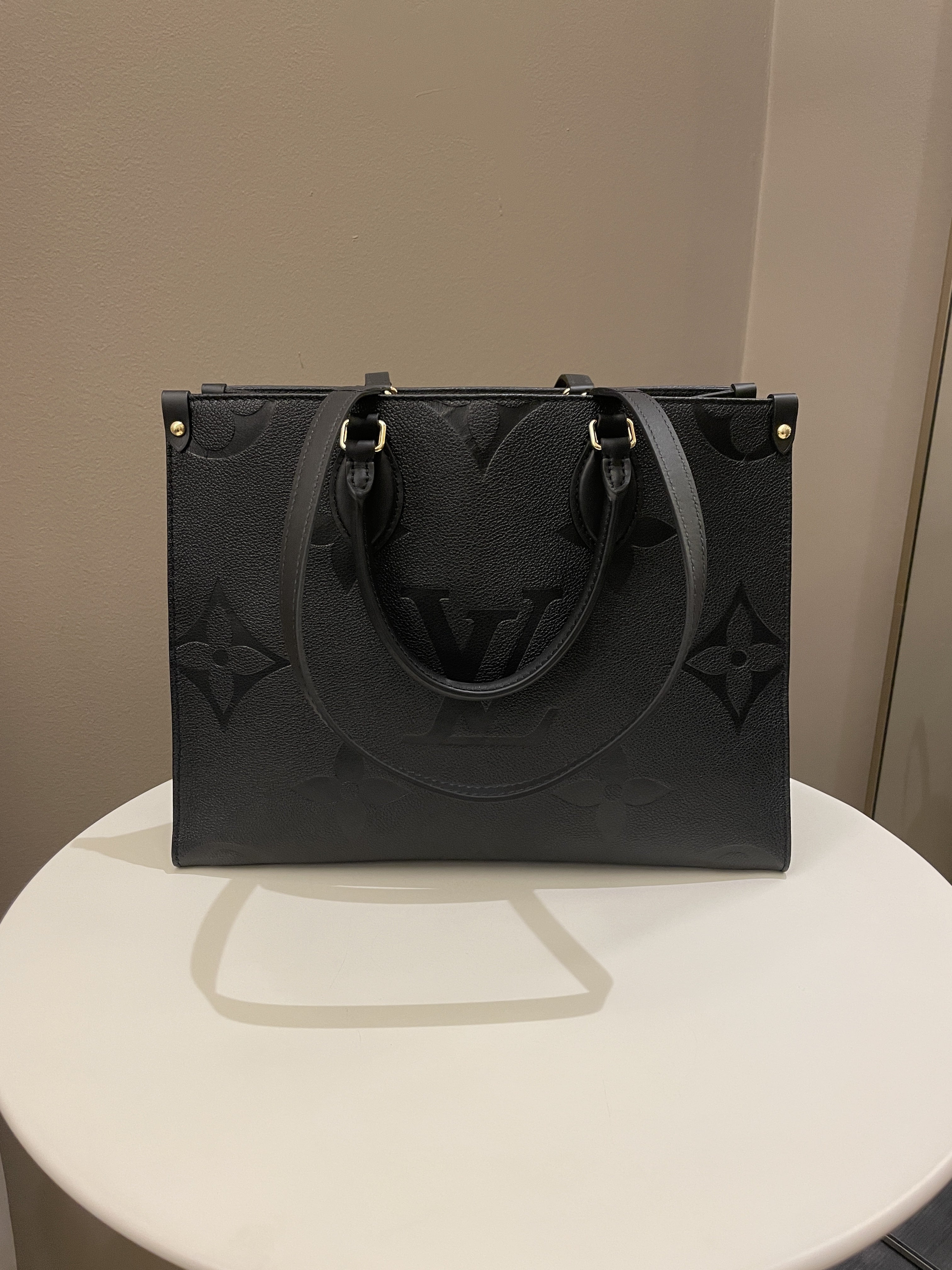 Louis Vuitton OnTheGo MM Black Empreinte