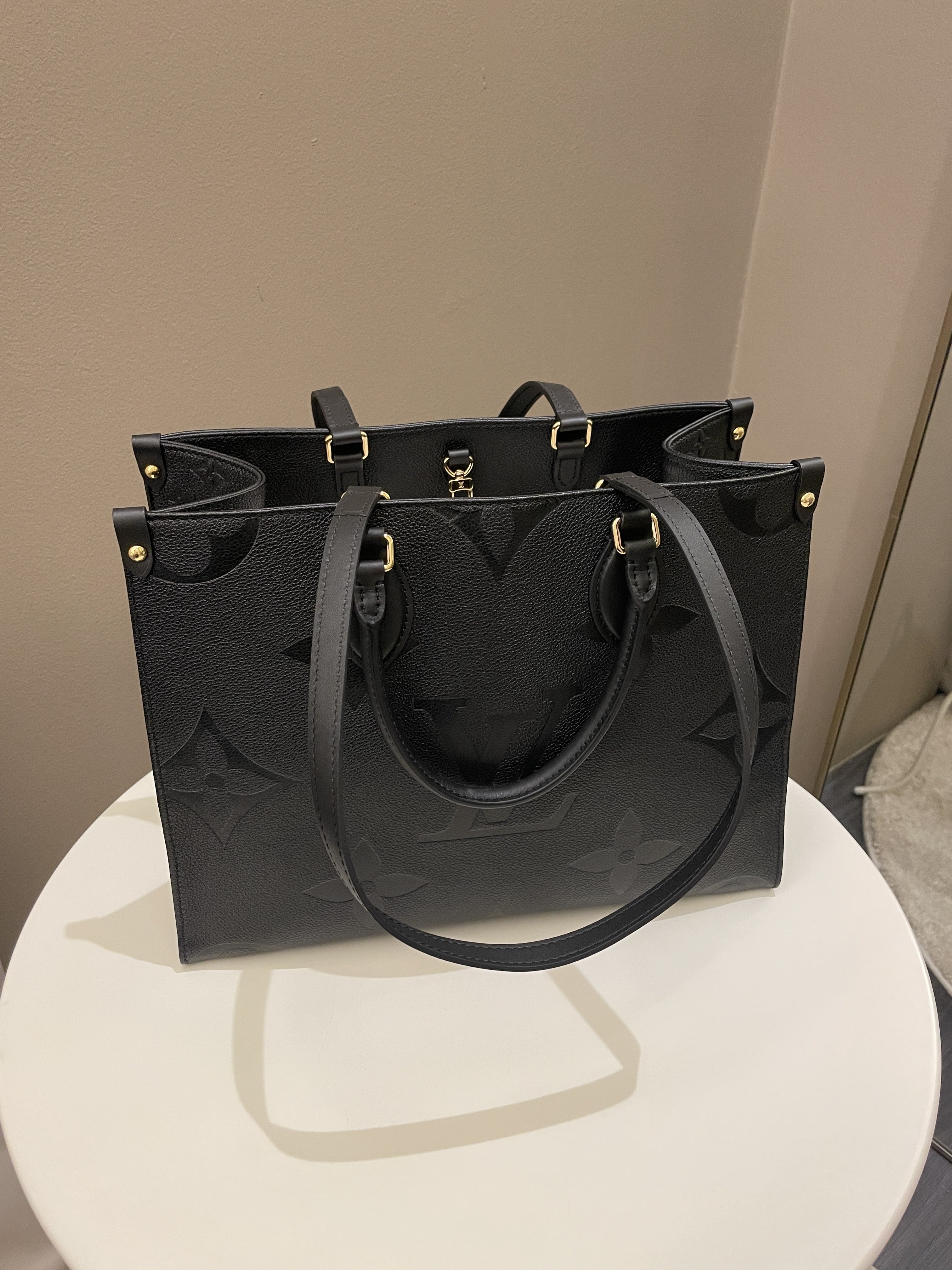Louis Vuitton OnTheGo MM Black Empreinte