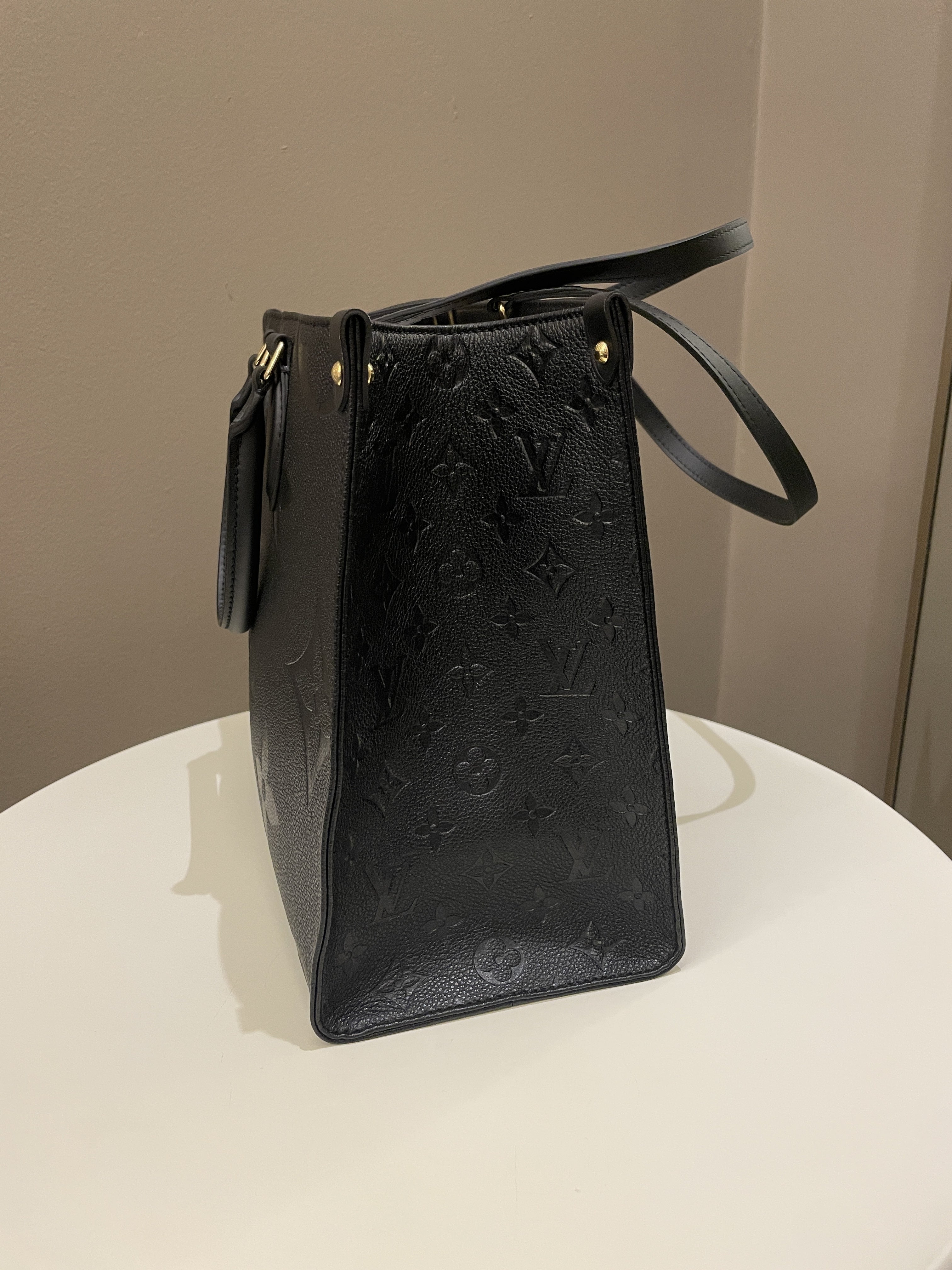 Louis Vuitton OnTheGo MM Black Empreinte