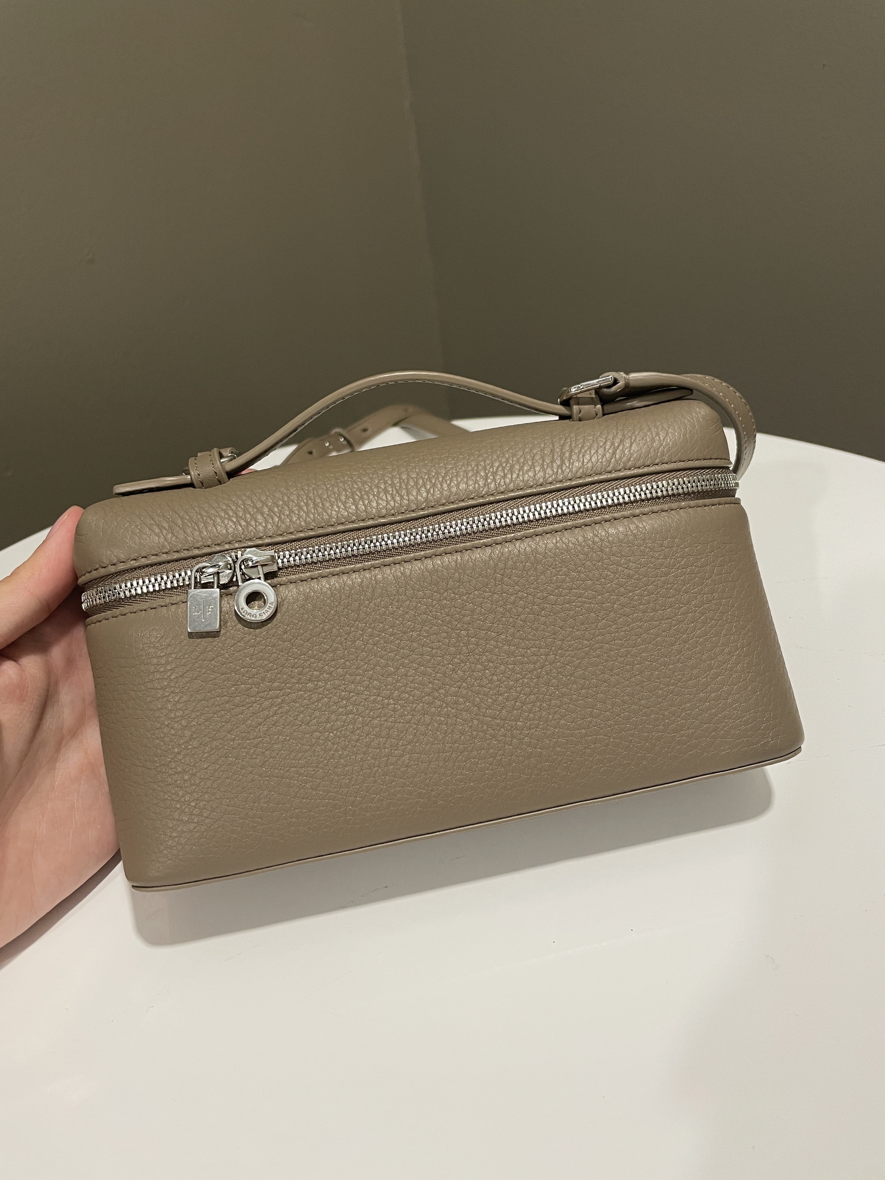 Loro Piana Extra Pocket Pouch 19 Etoupe