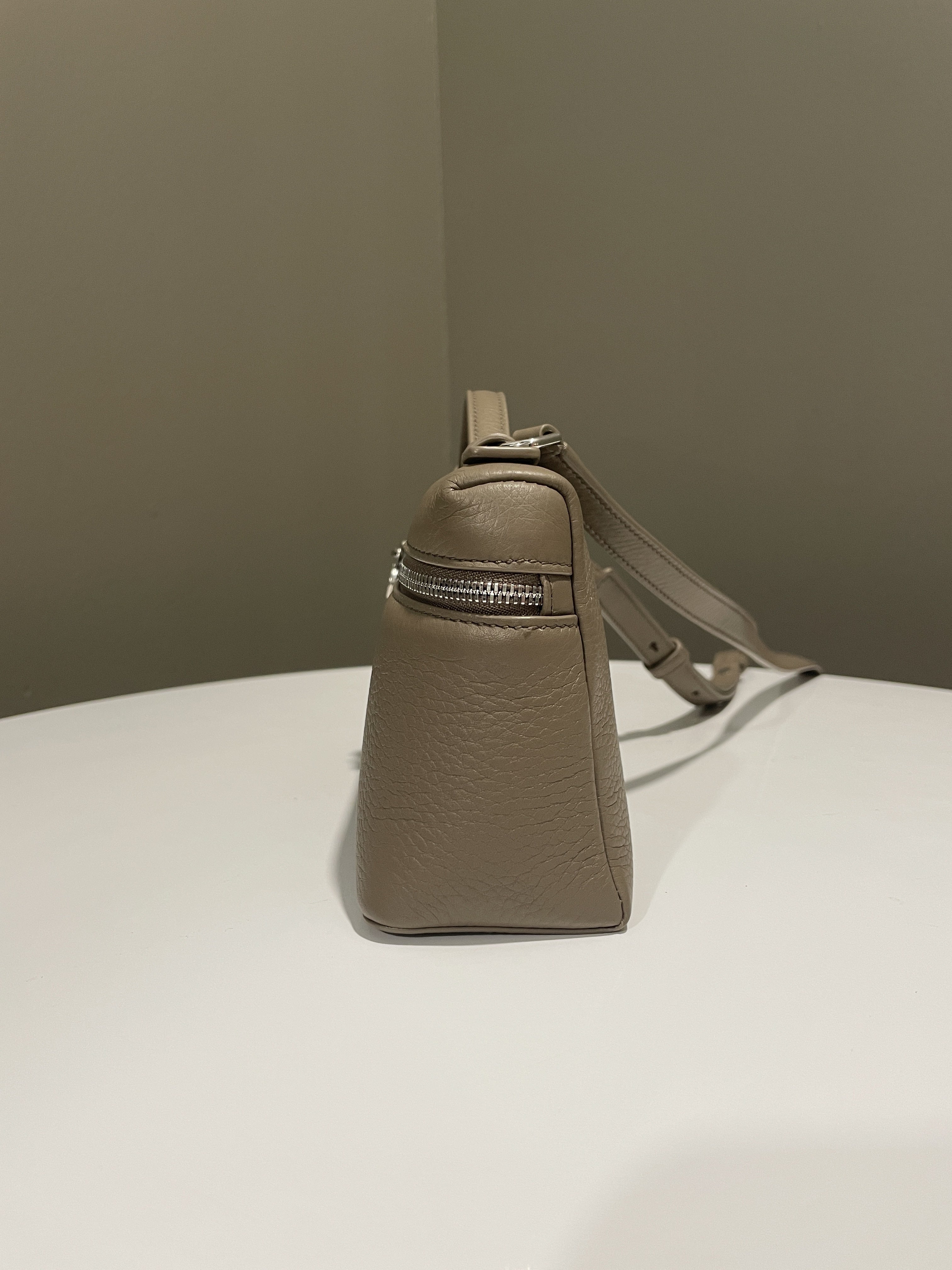 Loro Piana Extra Pocket Pouch 19 Etoupe