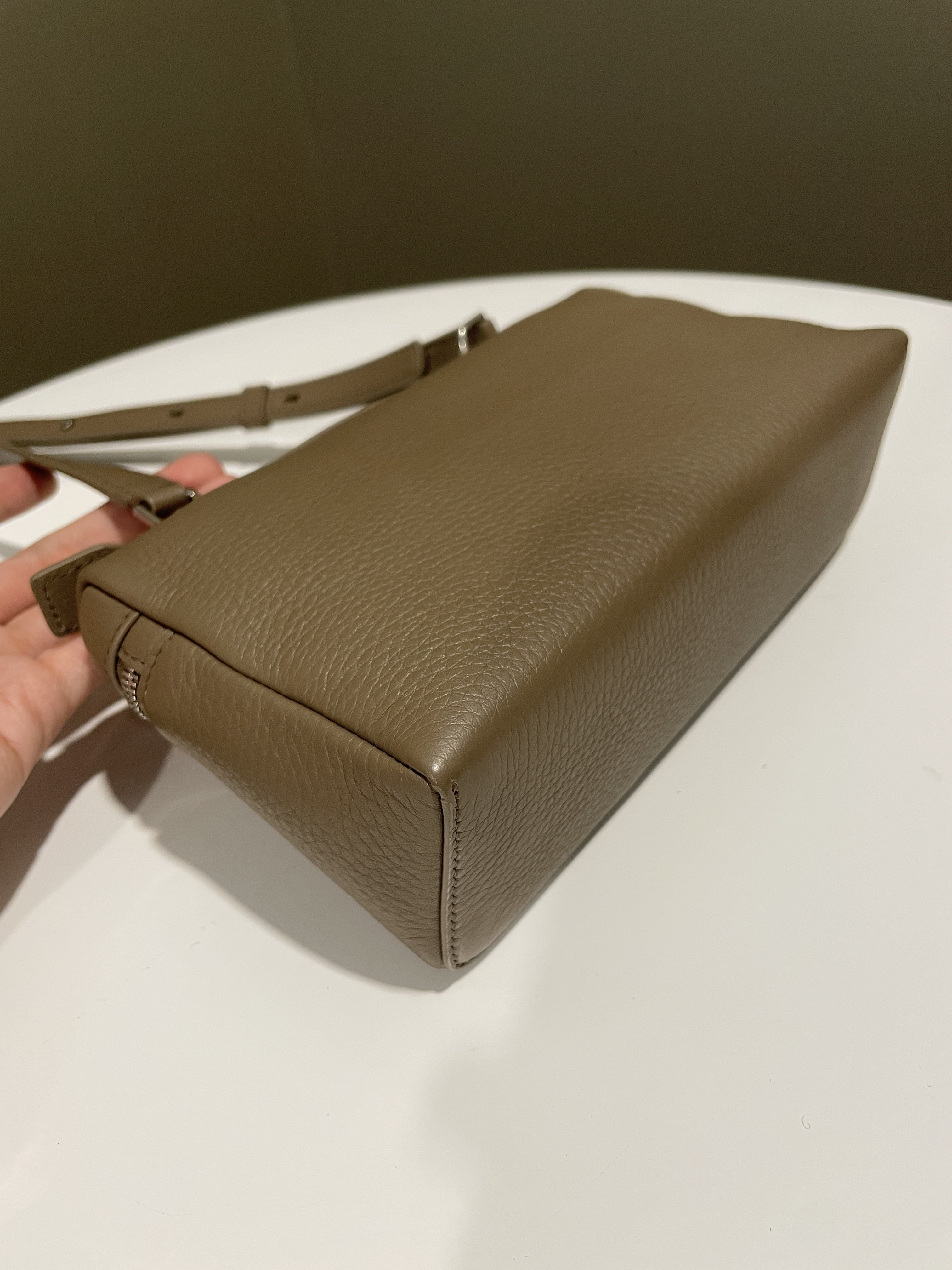 Loro Piana Extra Pocket Pouch 19 Etoupe