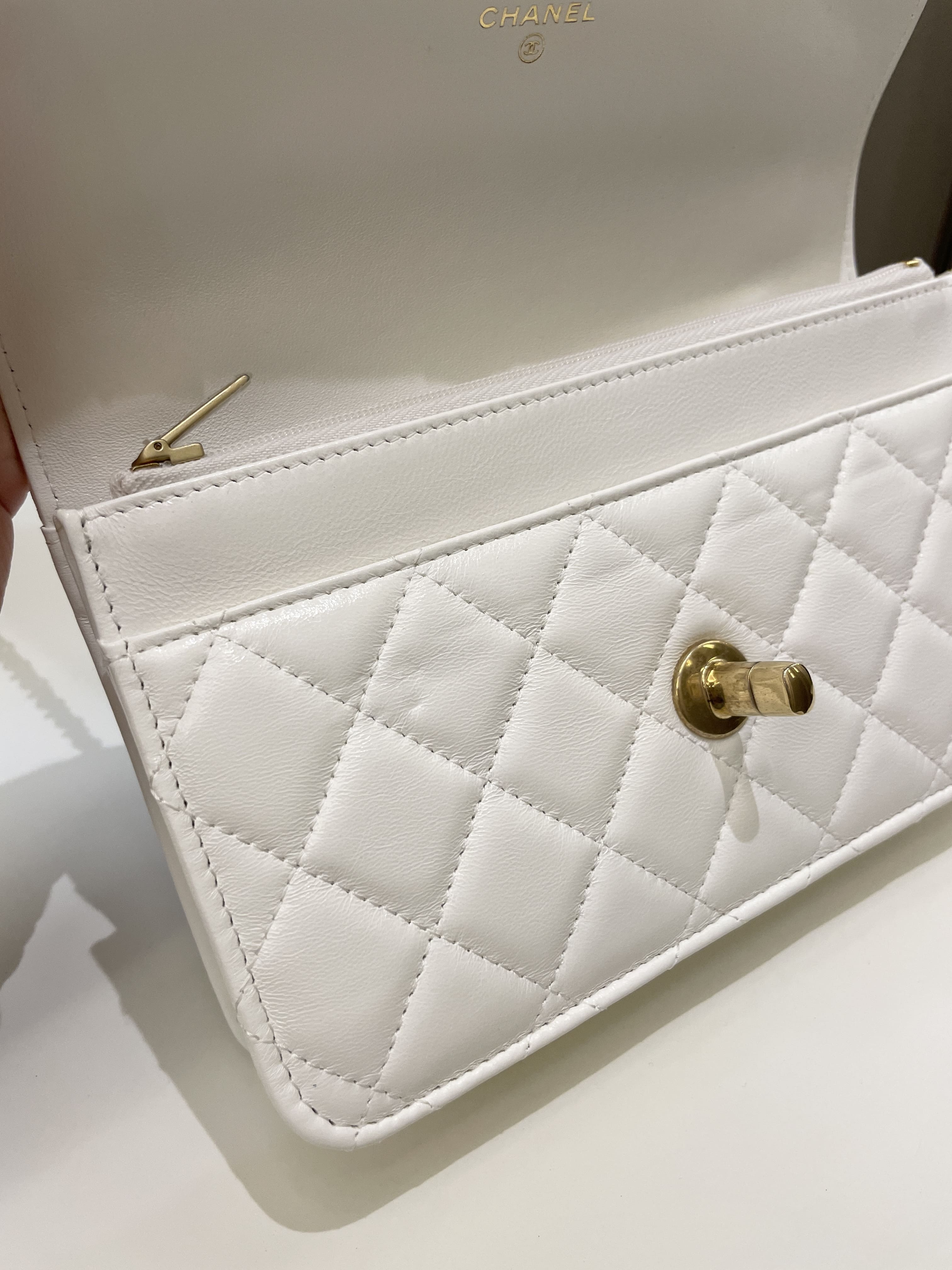 Chanel Quilted Wallet on Chain White Calfskin