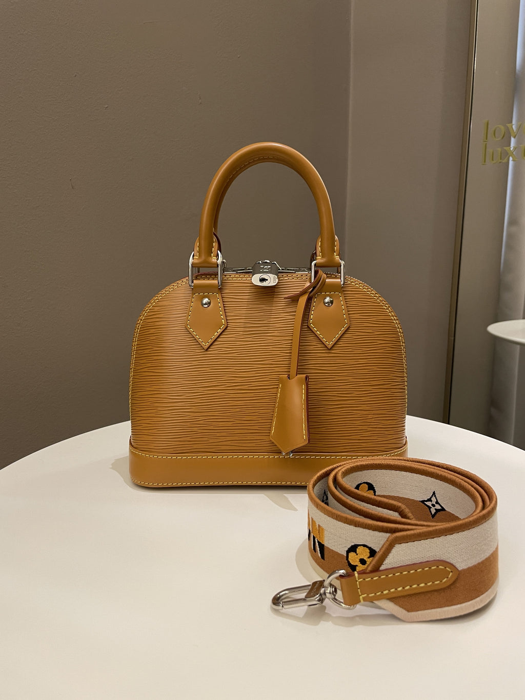 Louis Vuitton Alma BB Gold Miel Epi