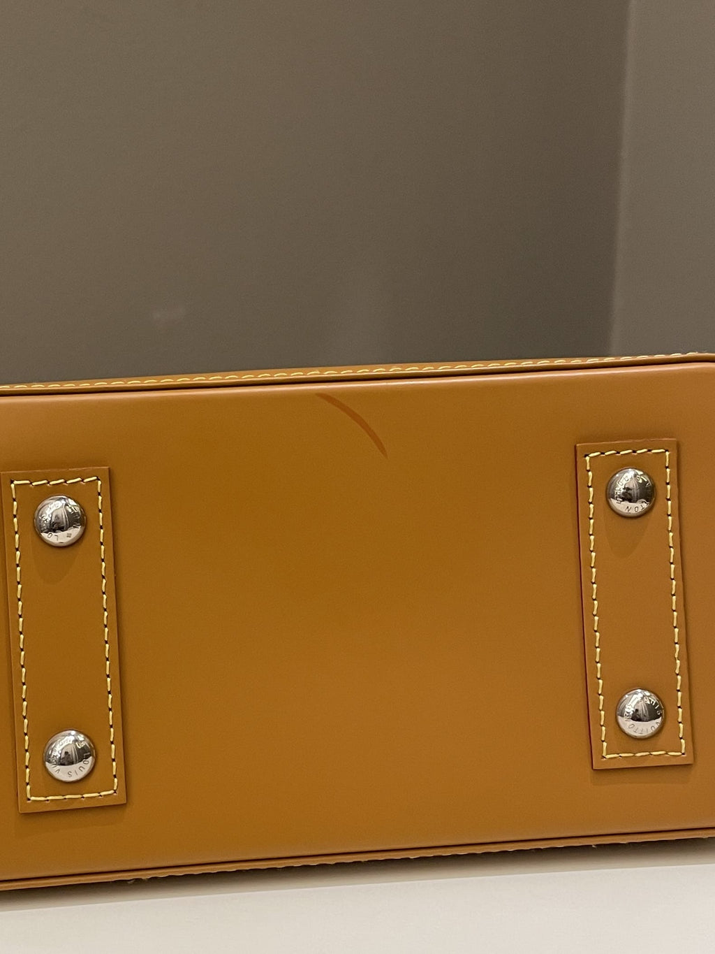 Louis Vuitton Alma BB Gold Miel Epi