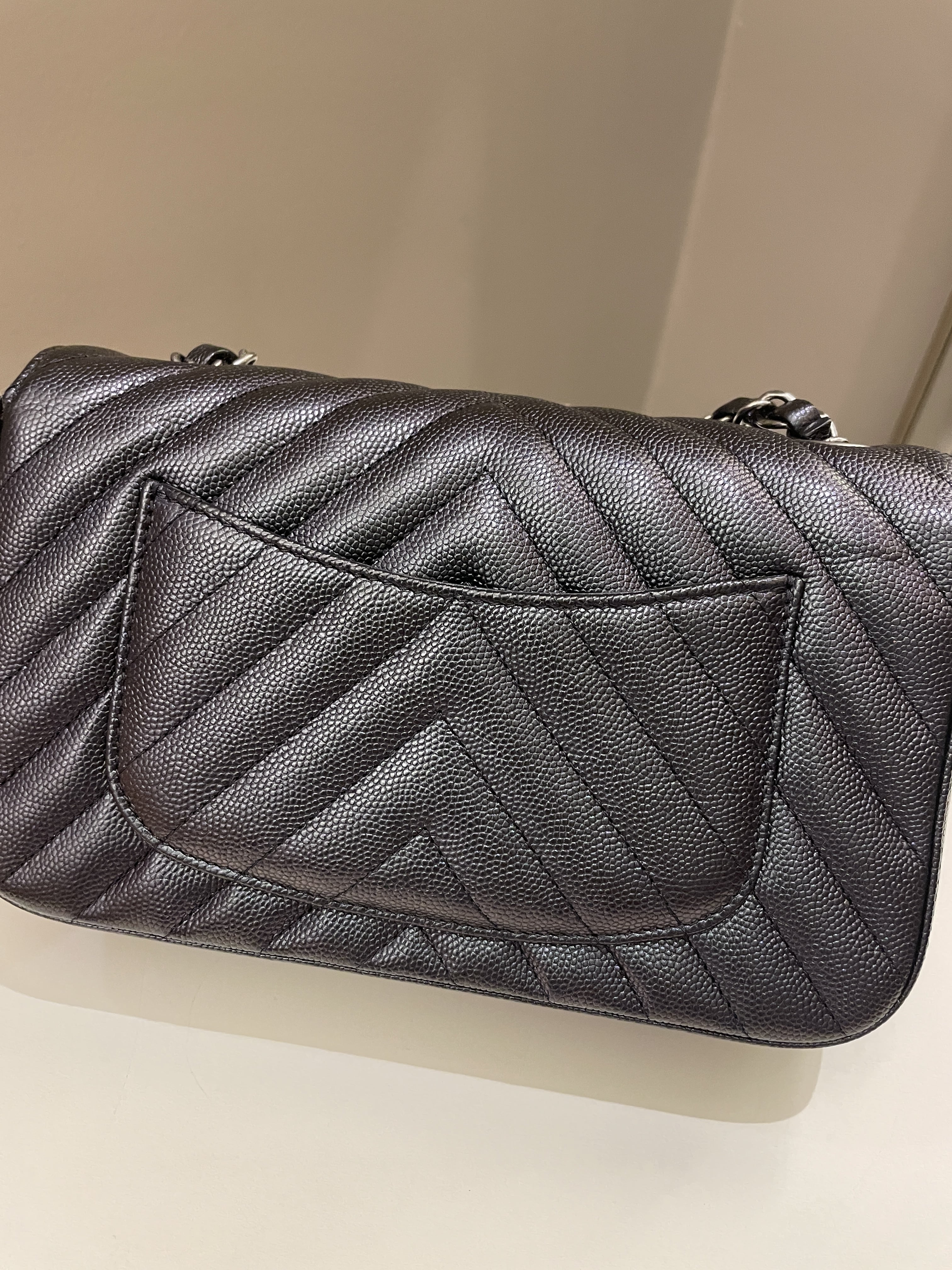Chanel 17B Classic Chevron Mini Rectangular Black Iridescent Caviar