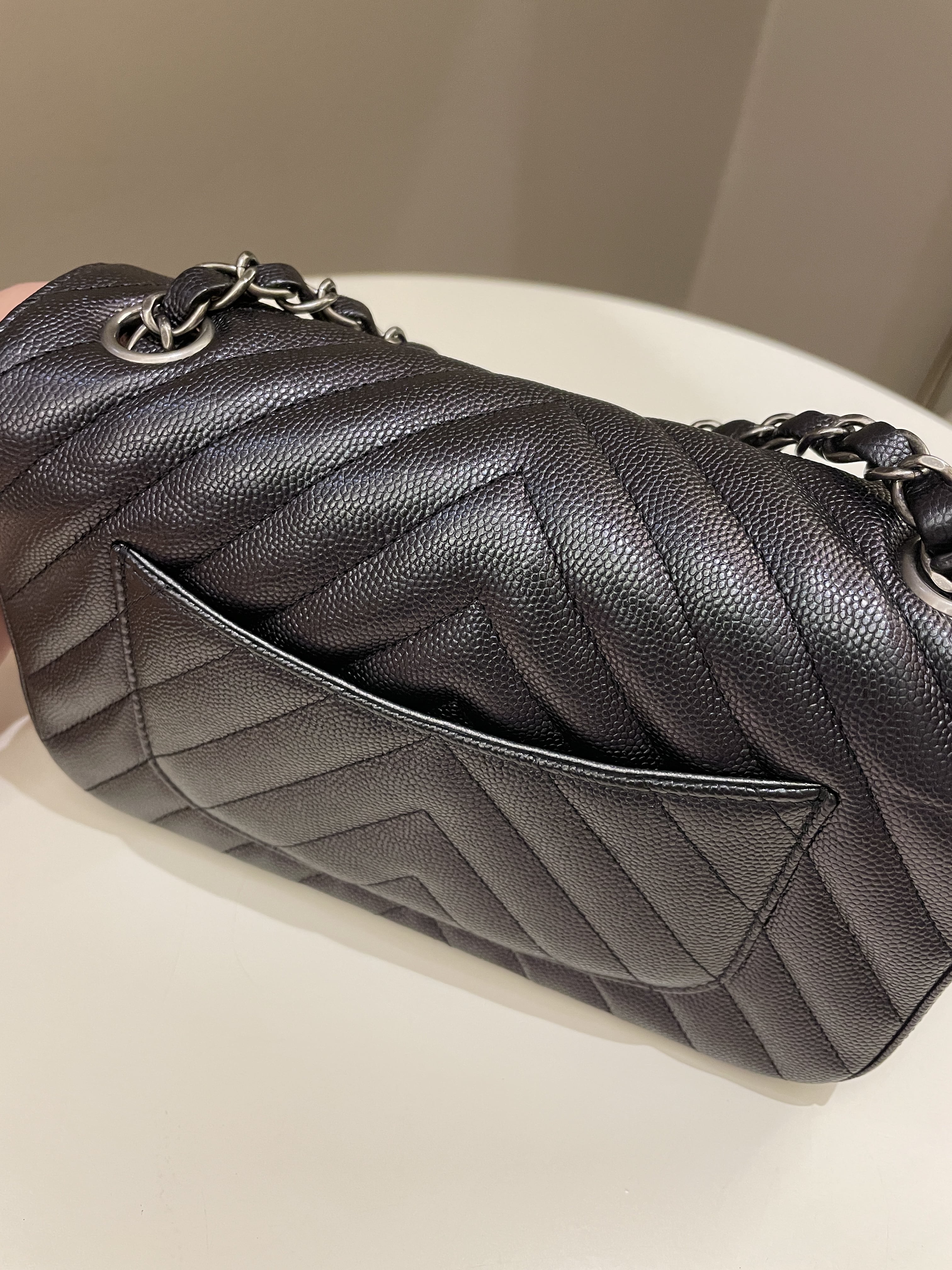 Chanel 17B Classic Chevron Mini Rectangular Black Iridescent Caviar